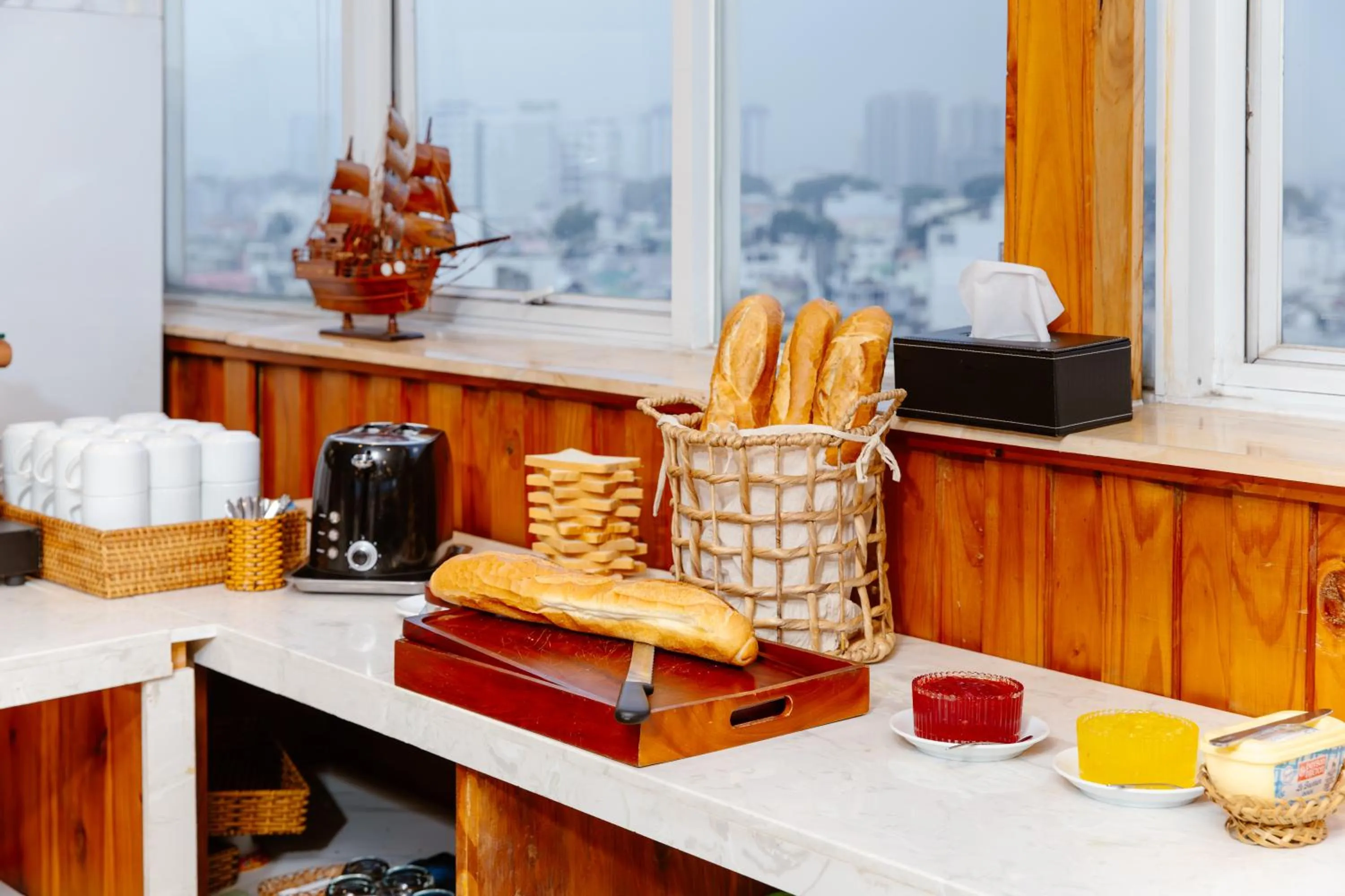 Food and drinks in Boss Palace Hotel