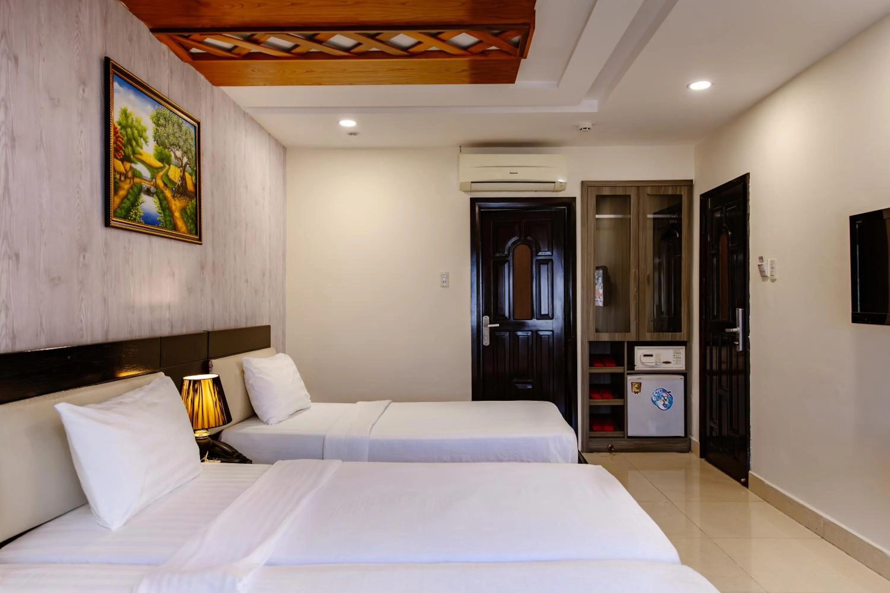 Bedroom, Bed in Boss Palace Hotel