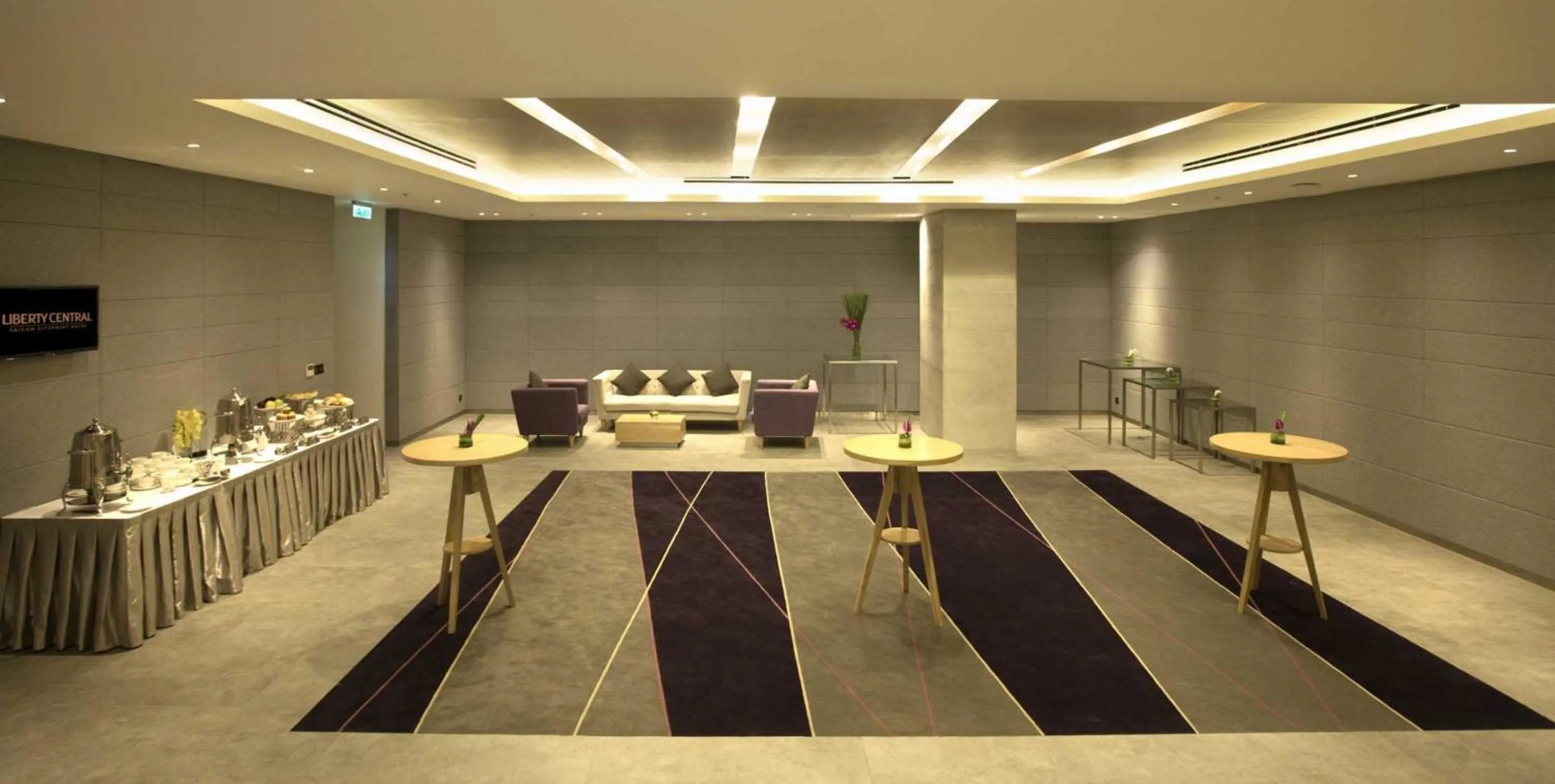 Photo of the whole room in Liberty Central Saigon Citypoint