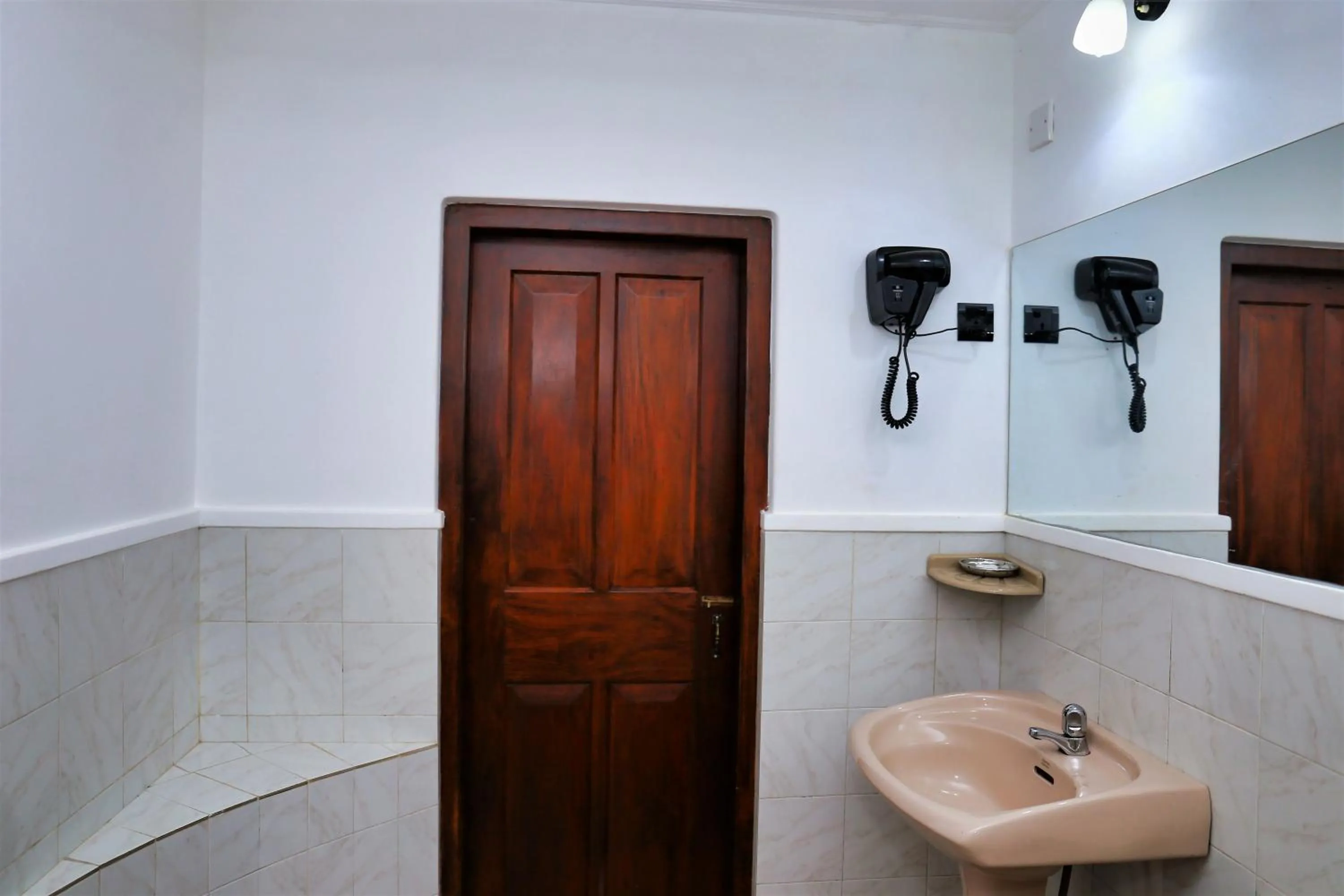 Bathroom in Camellia Dwelling