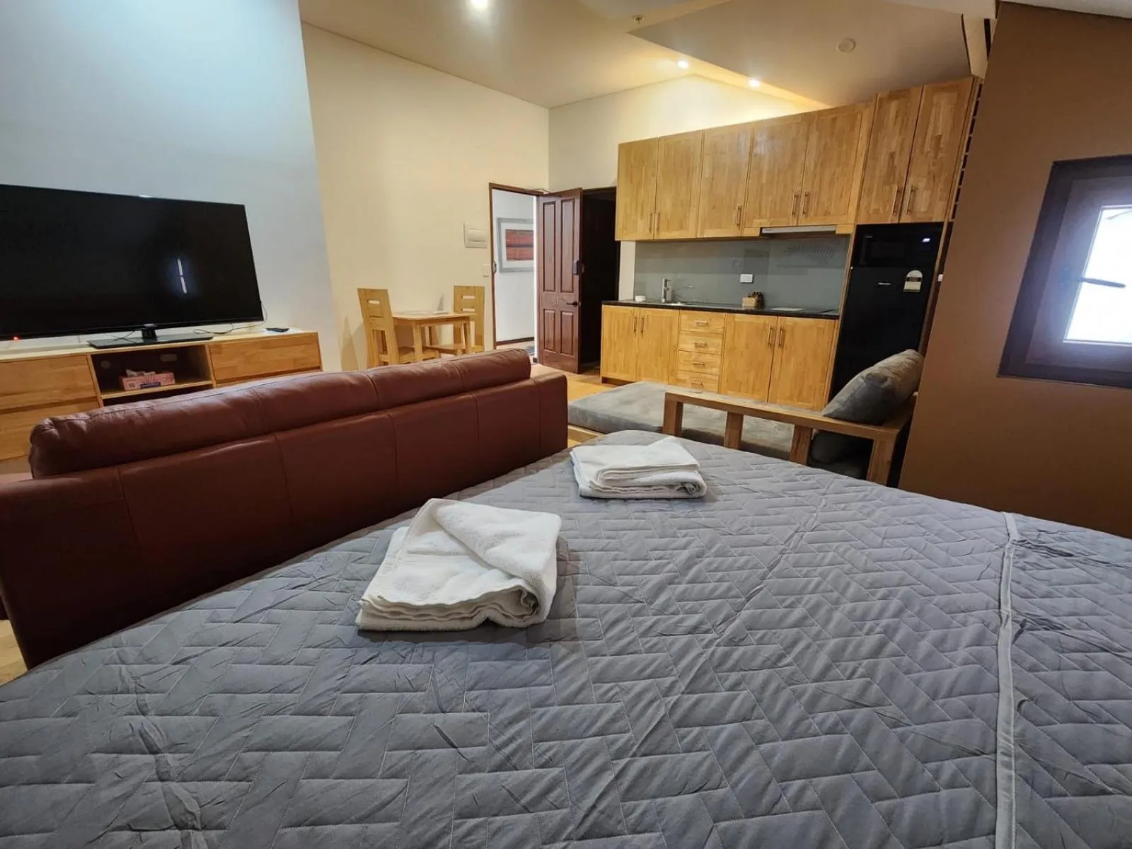 Kitchen or kitchenette, Bed in RIALTO SUITES Fremantle