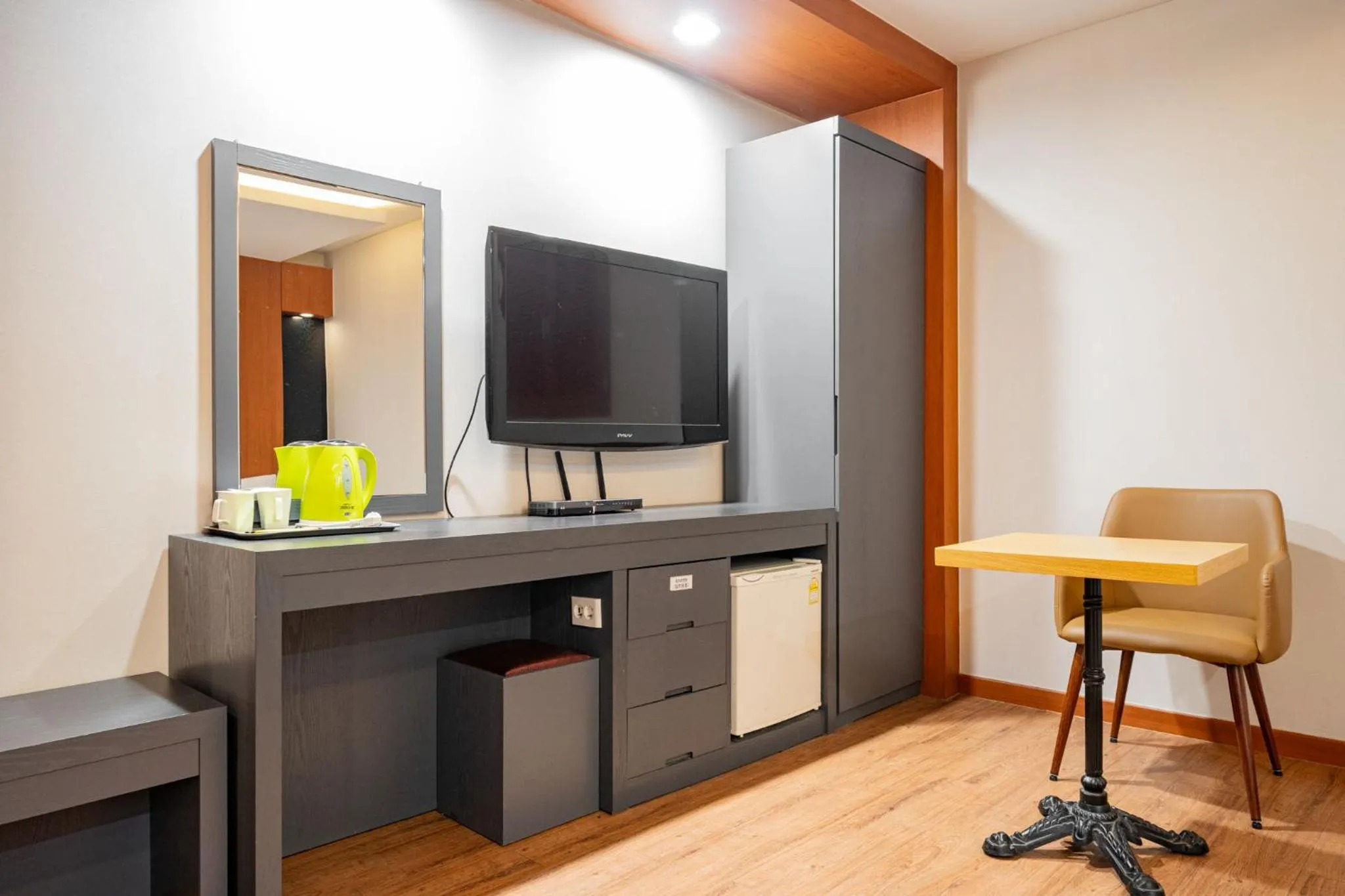 TV and multimedia in incheon Airport Hotel June