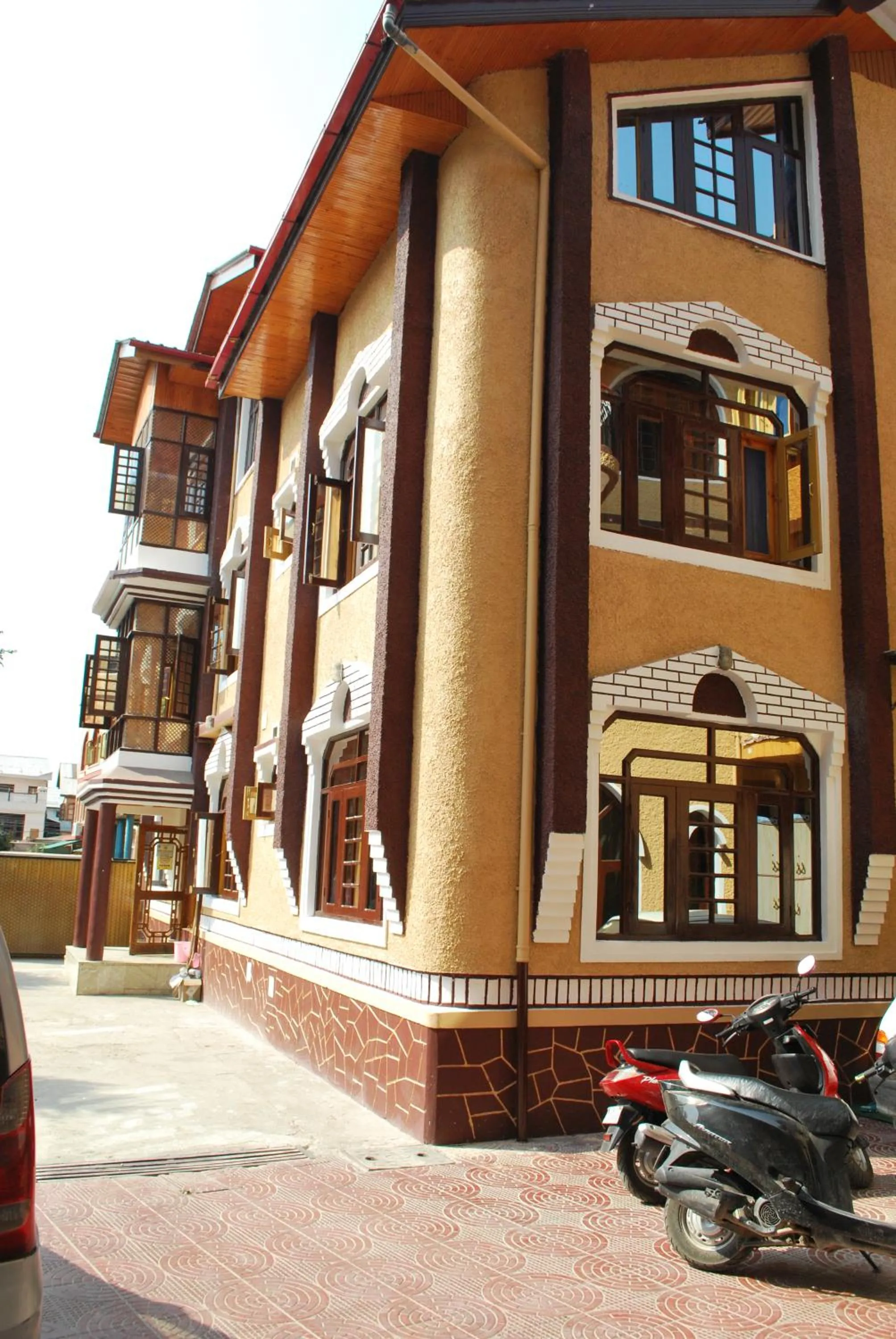 Property building in Hotel Gulistan