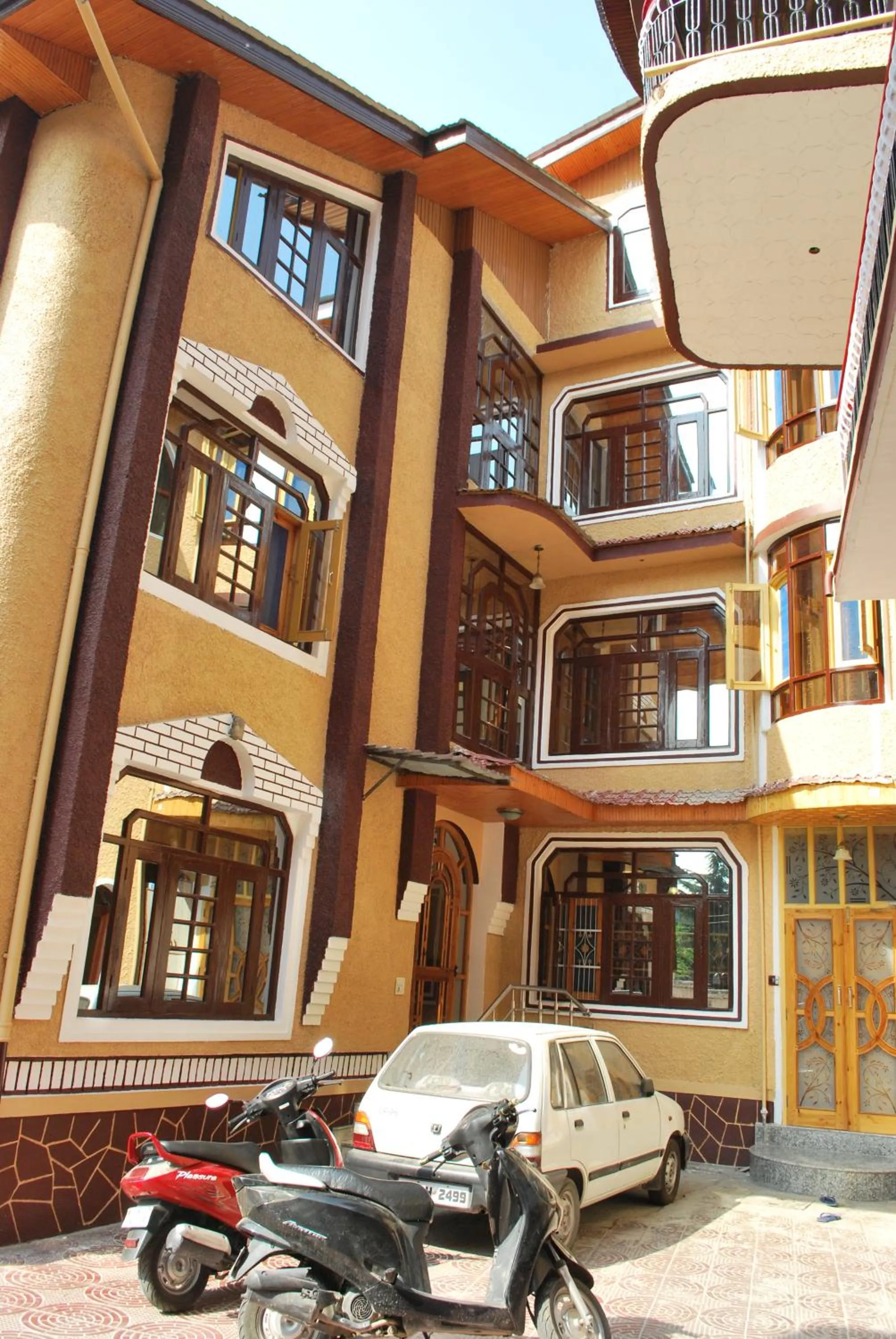 Property building in Hotel Gulistan