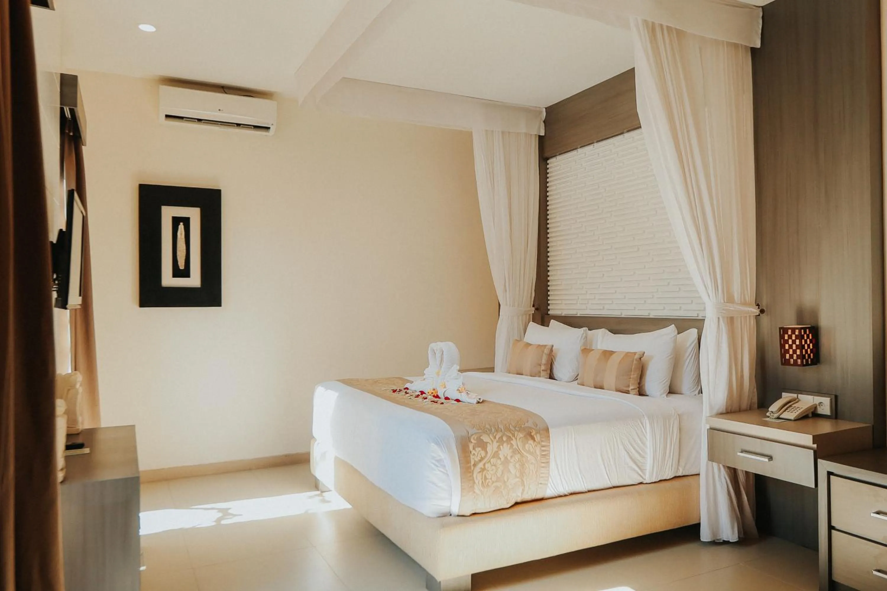 Property building, Bed in Luxotic Private Villa and Resort