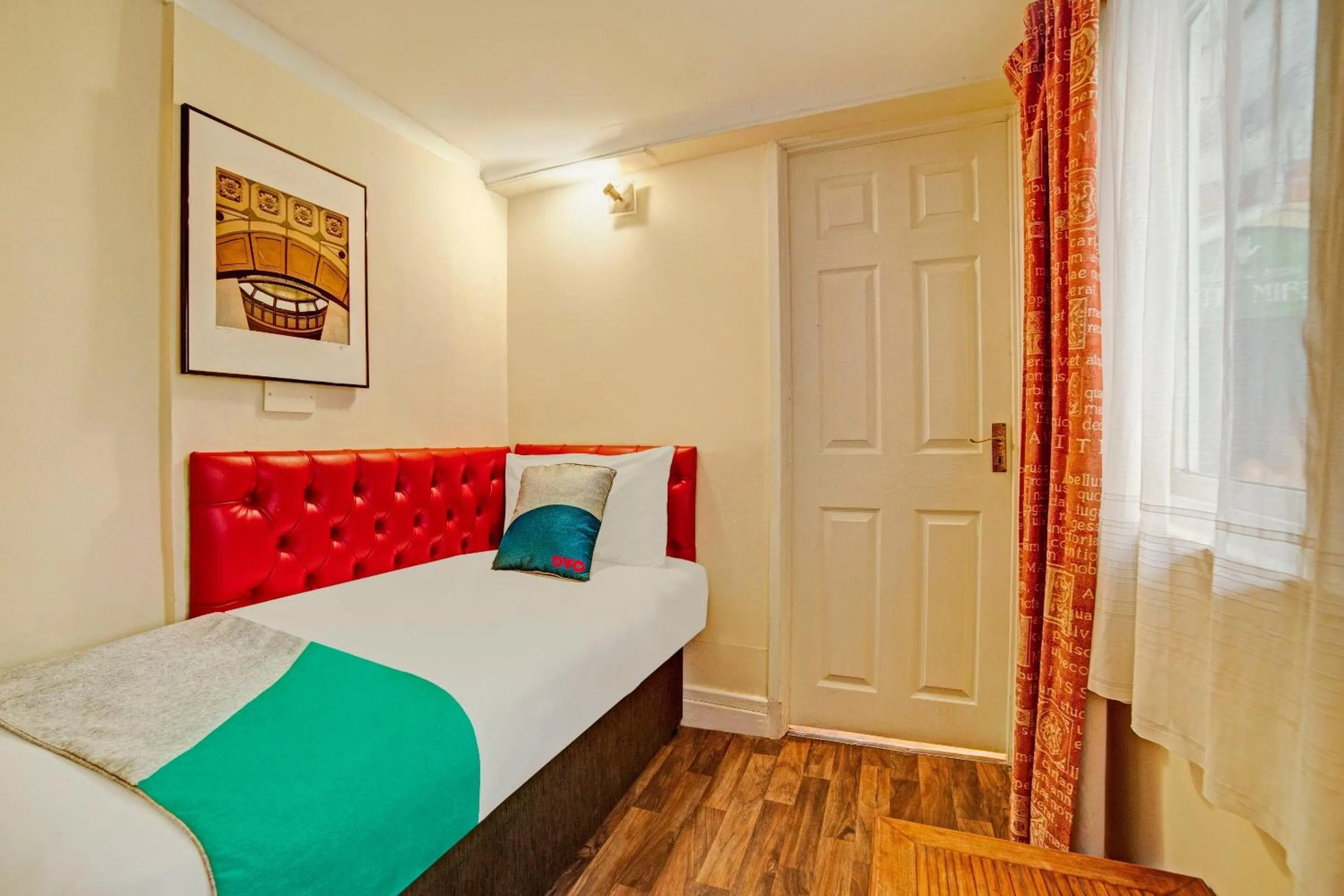 Bedroom in The Gullivers Hotel