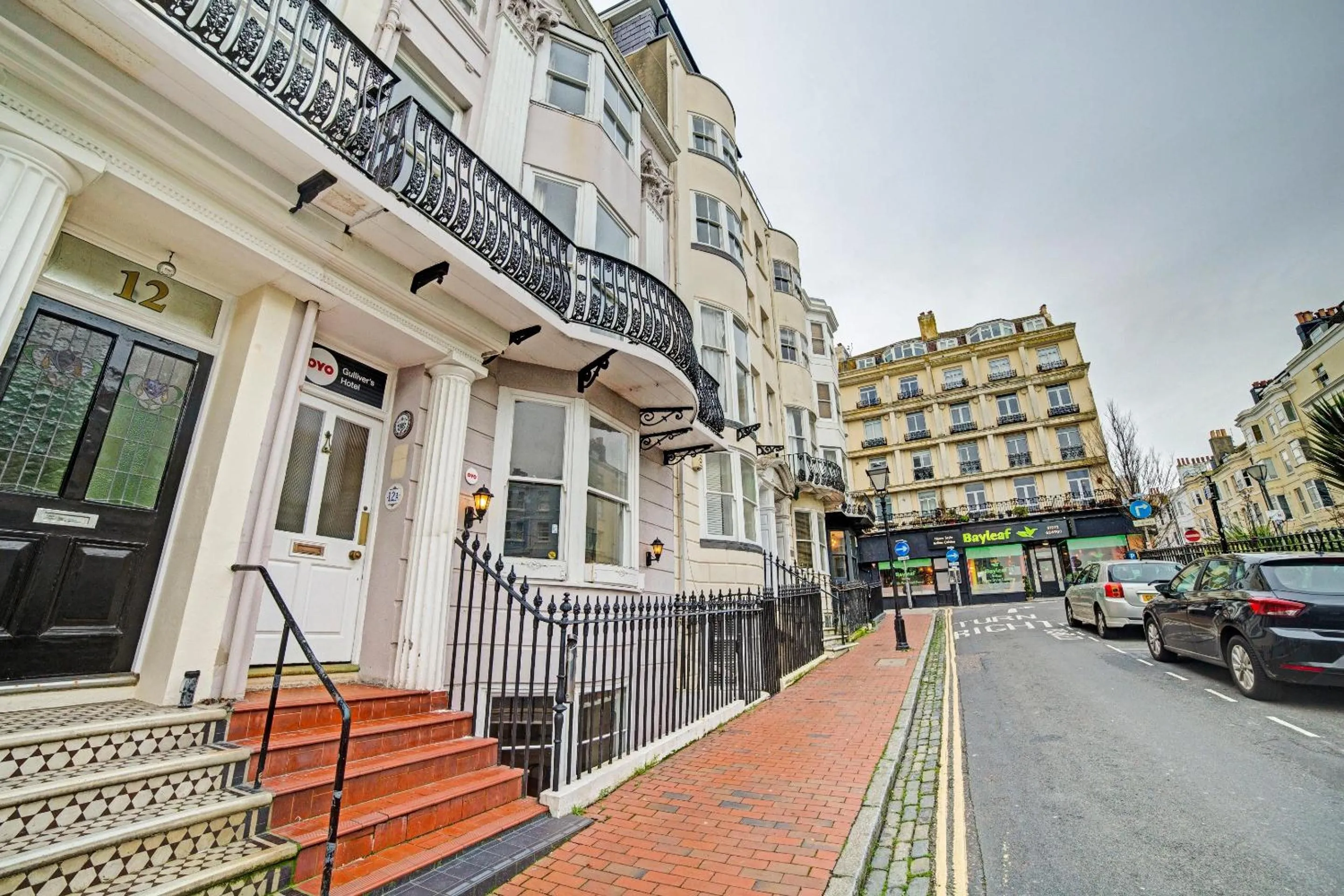 Facade/entrance in The Gullivers Hotel
