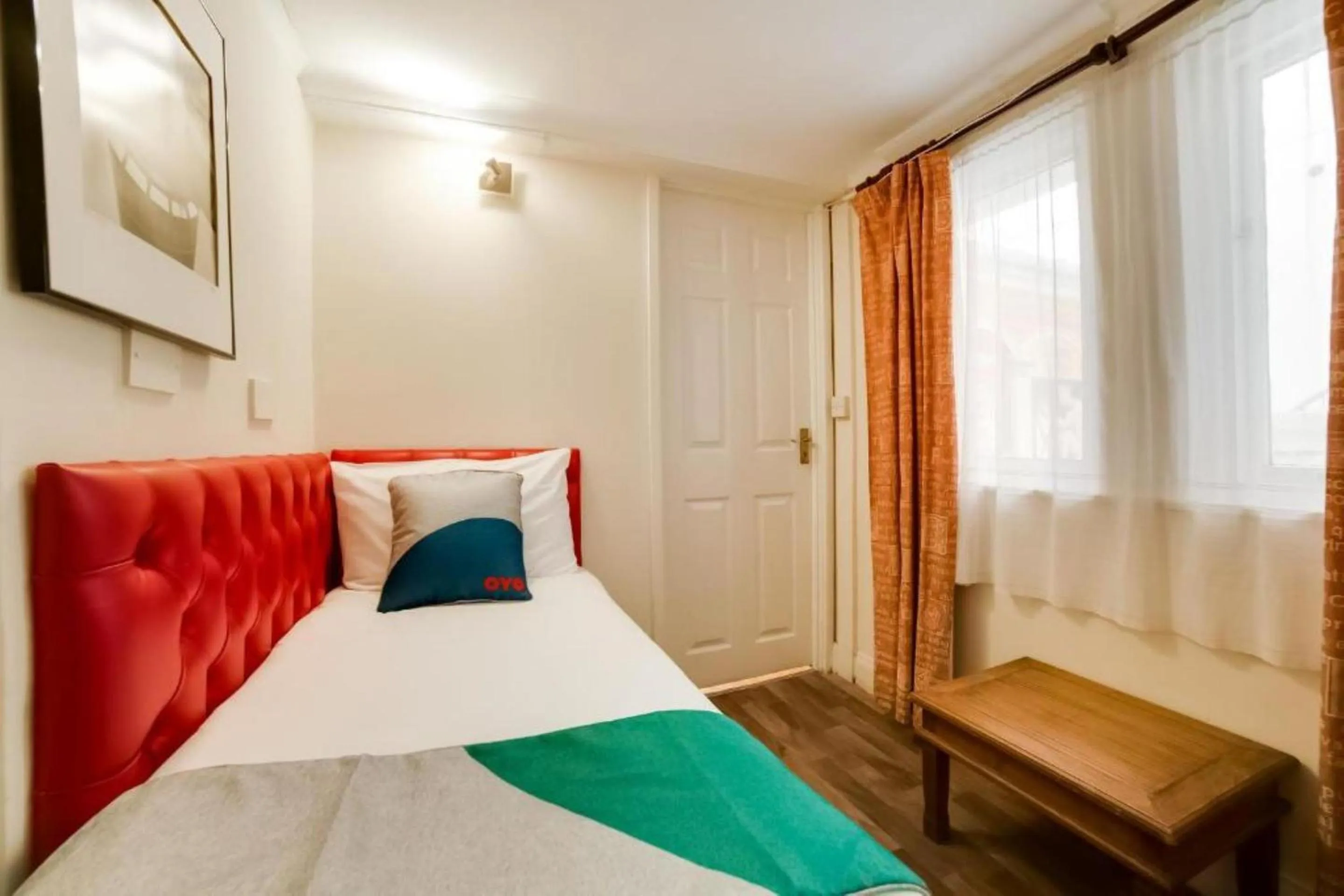 Bedroom in The Gullivers Hotel