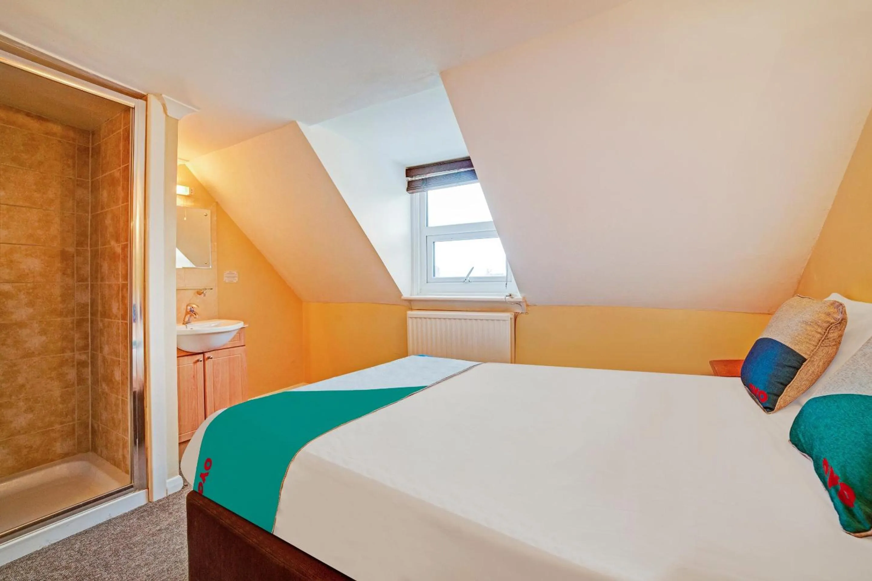 Bedroom in The Gullivers Hotel