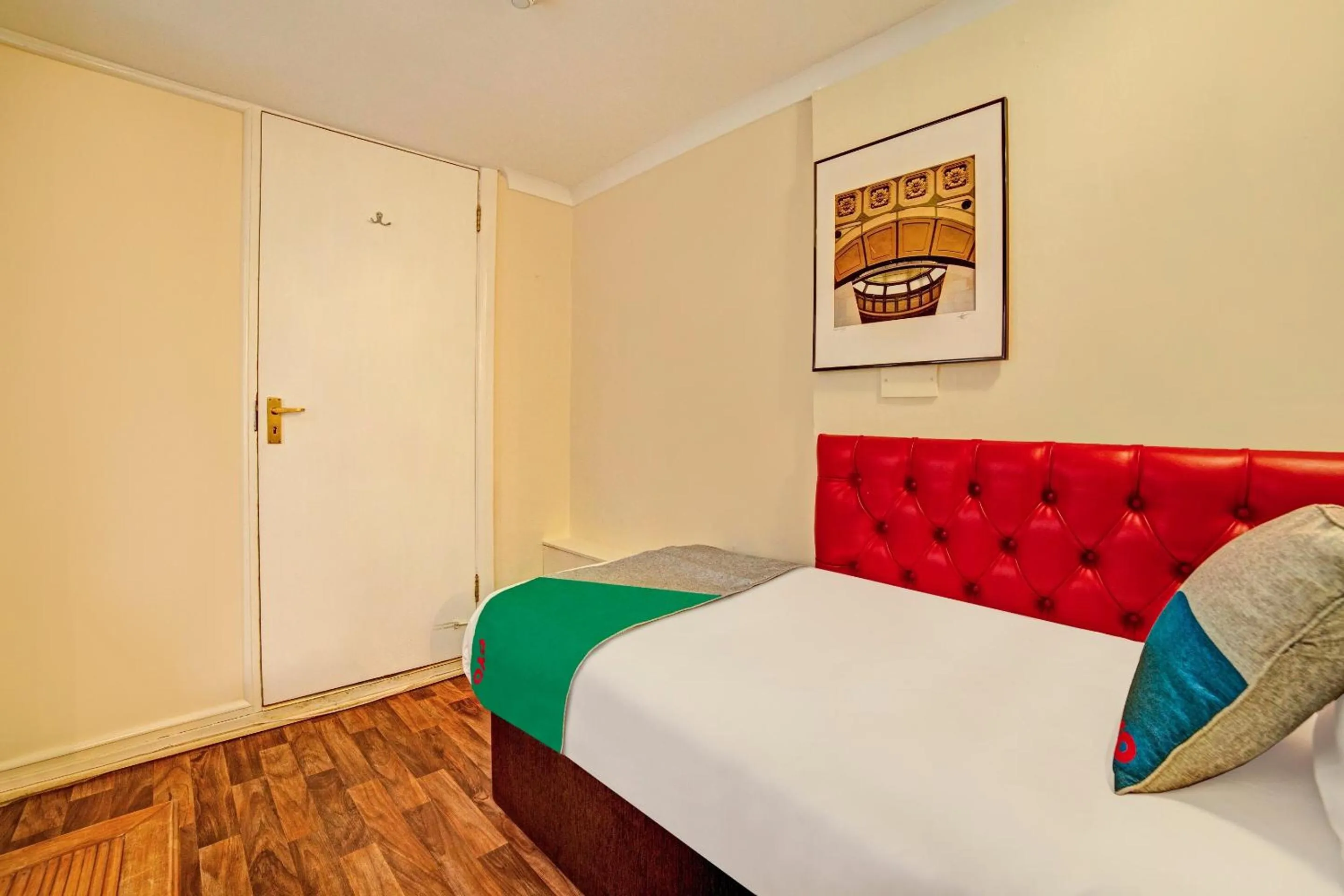 Bedroom in The Gullivers Hotel