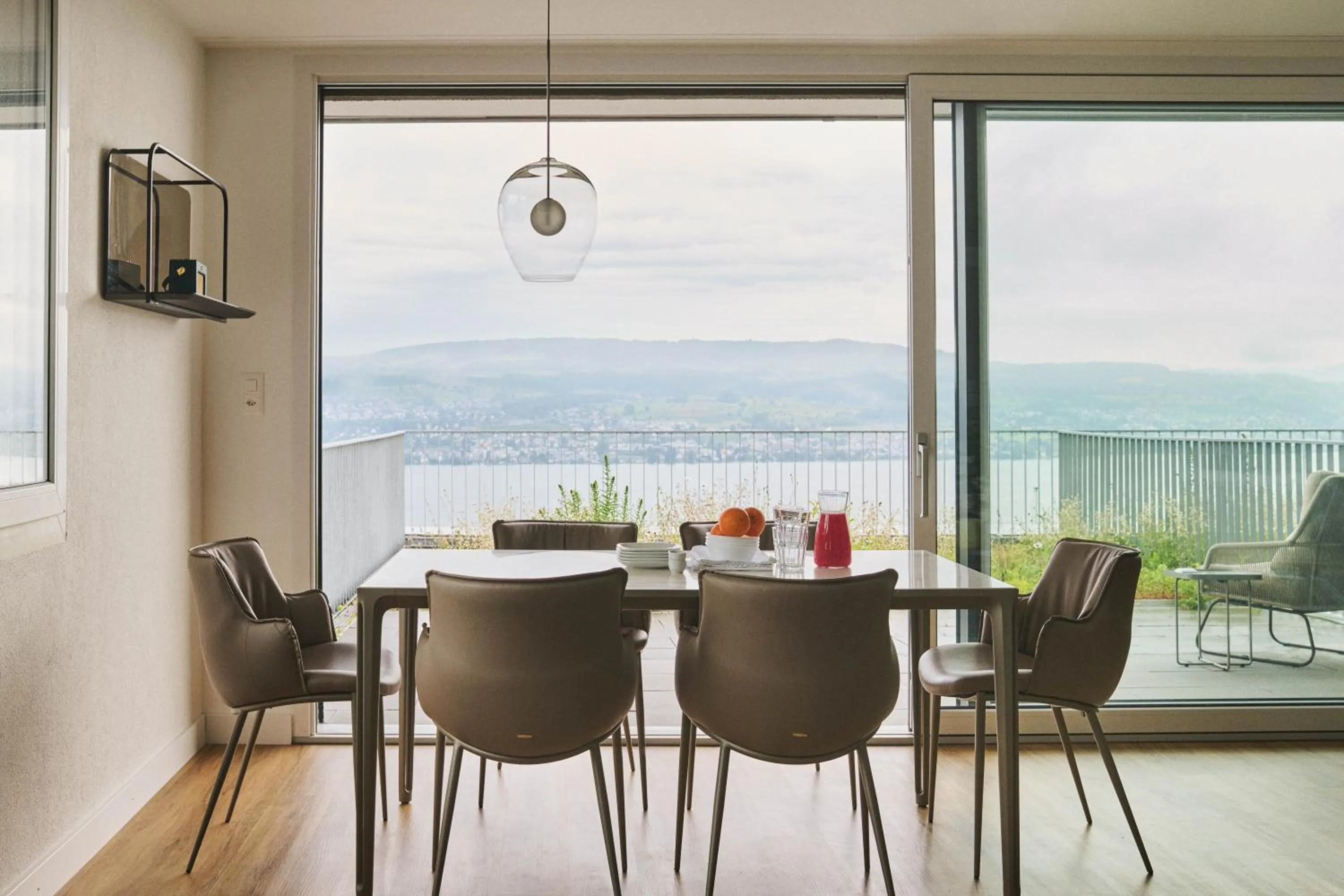 Dining area in Belmont Residences lakeview in Horgen Zürich Zug Pfäffikon