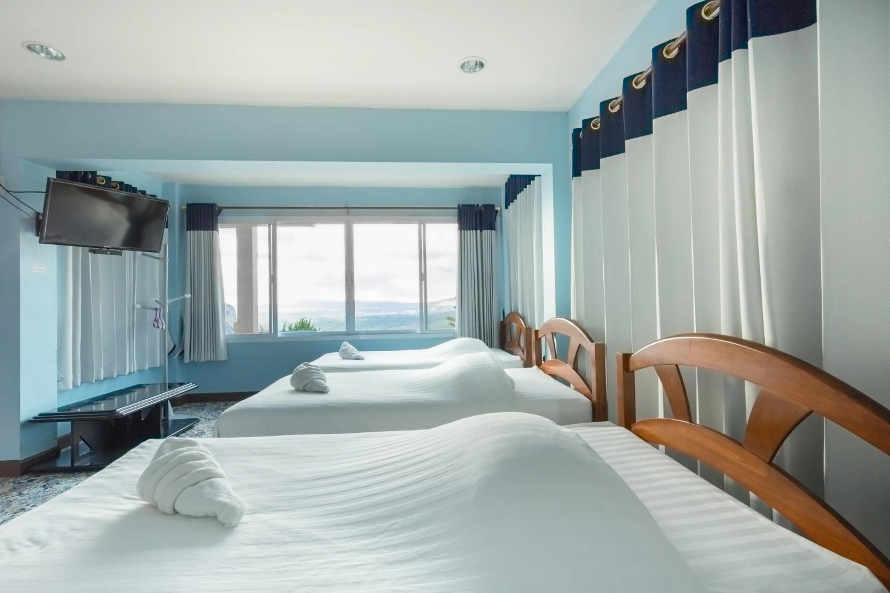 Bed in Mhork Buri Resort