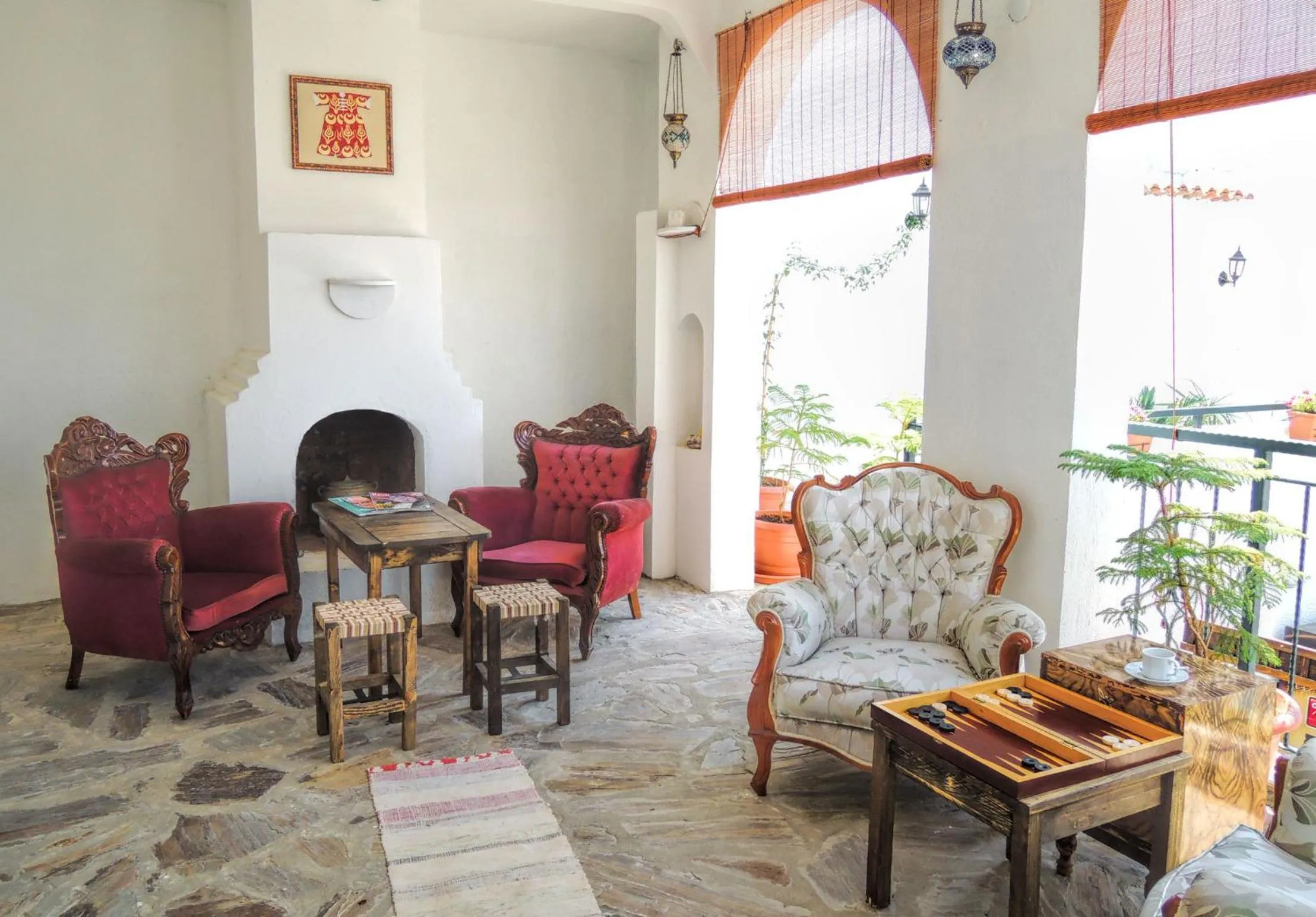 Communal lounge/ TV room in Villa Dreams