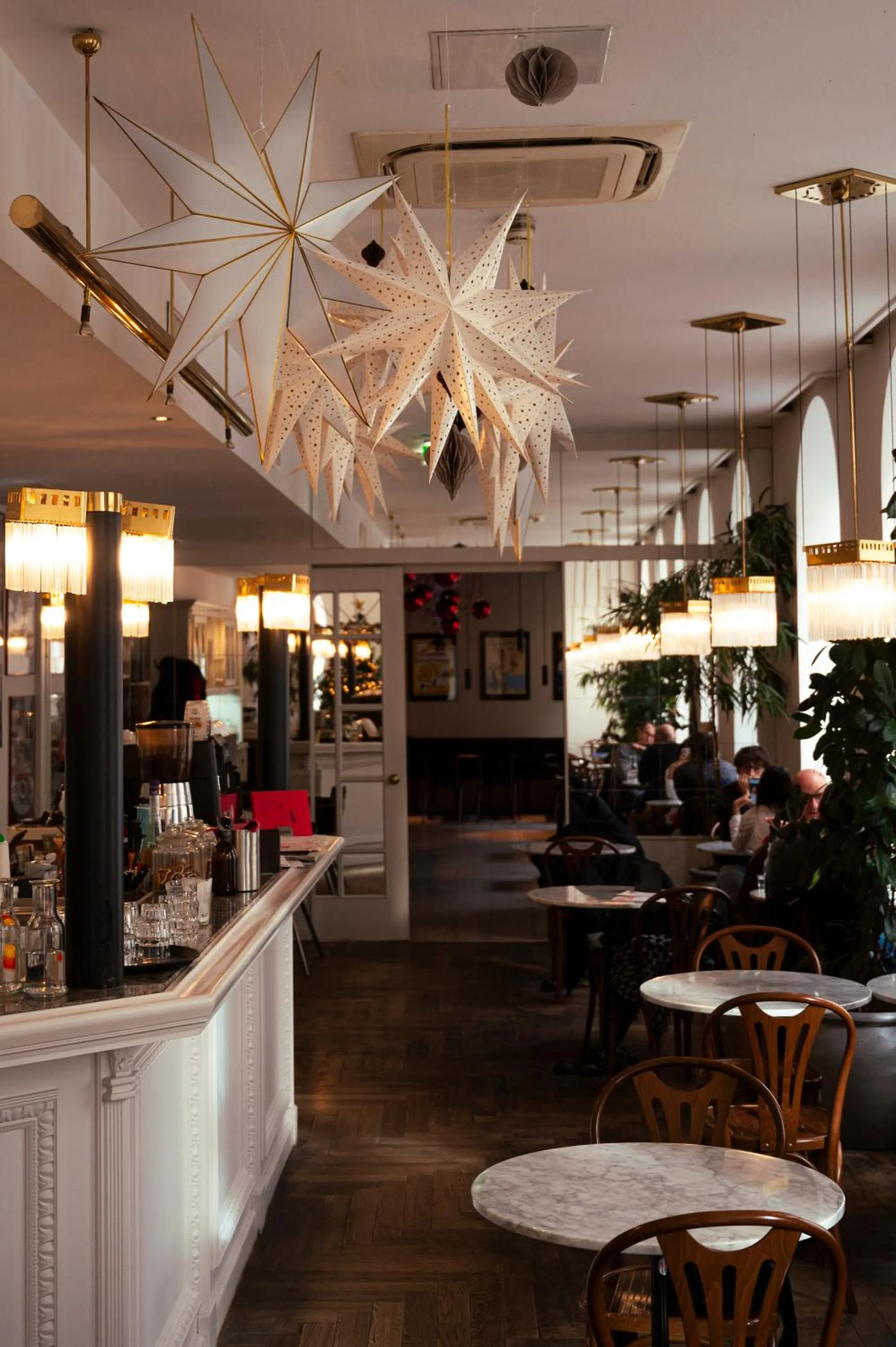 Restaurant/places to eat in Hotel Babula am Augarten