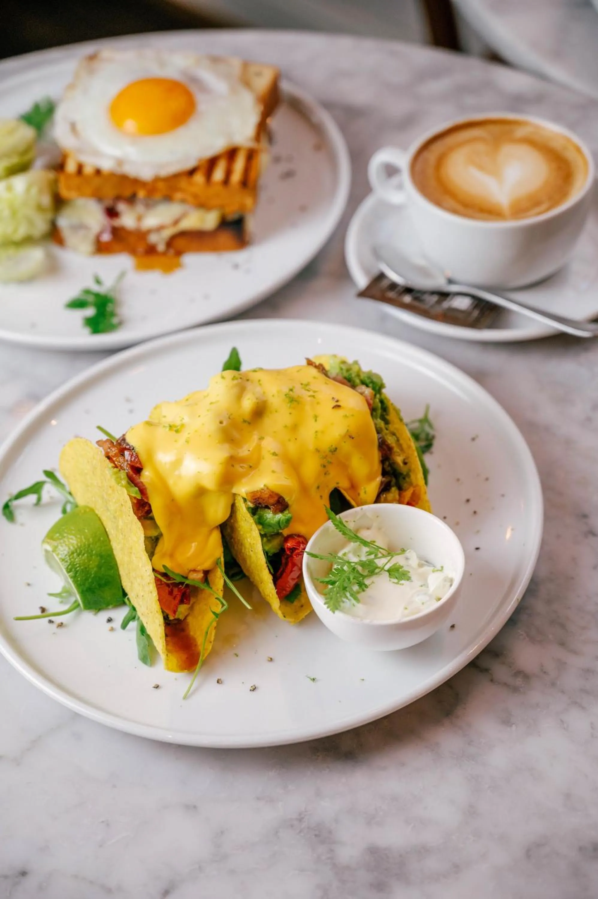 Restaurant/places to eat in Hotel Babula am Augarten