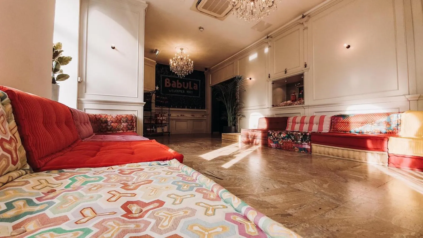 Property building, Bed in Hotel Babula am Augarten