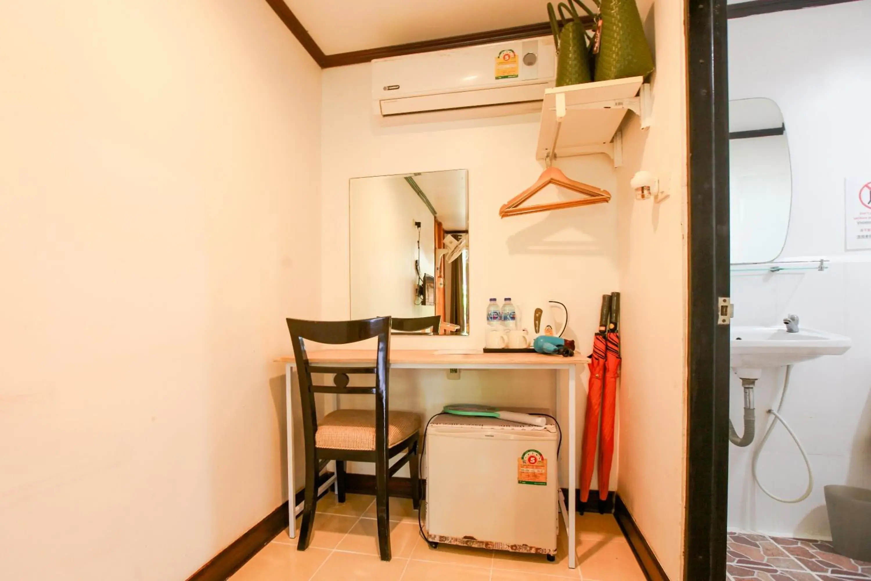 Standard Double Room with Air Condition in Salisa Resort Standard Double Room with Air Condition in Salisa Resort