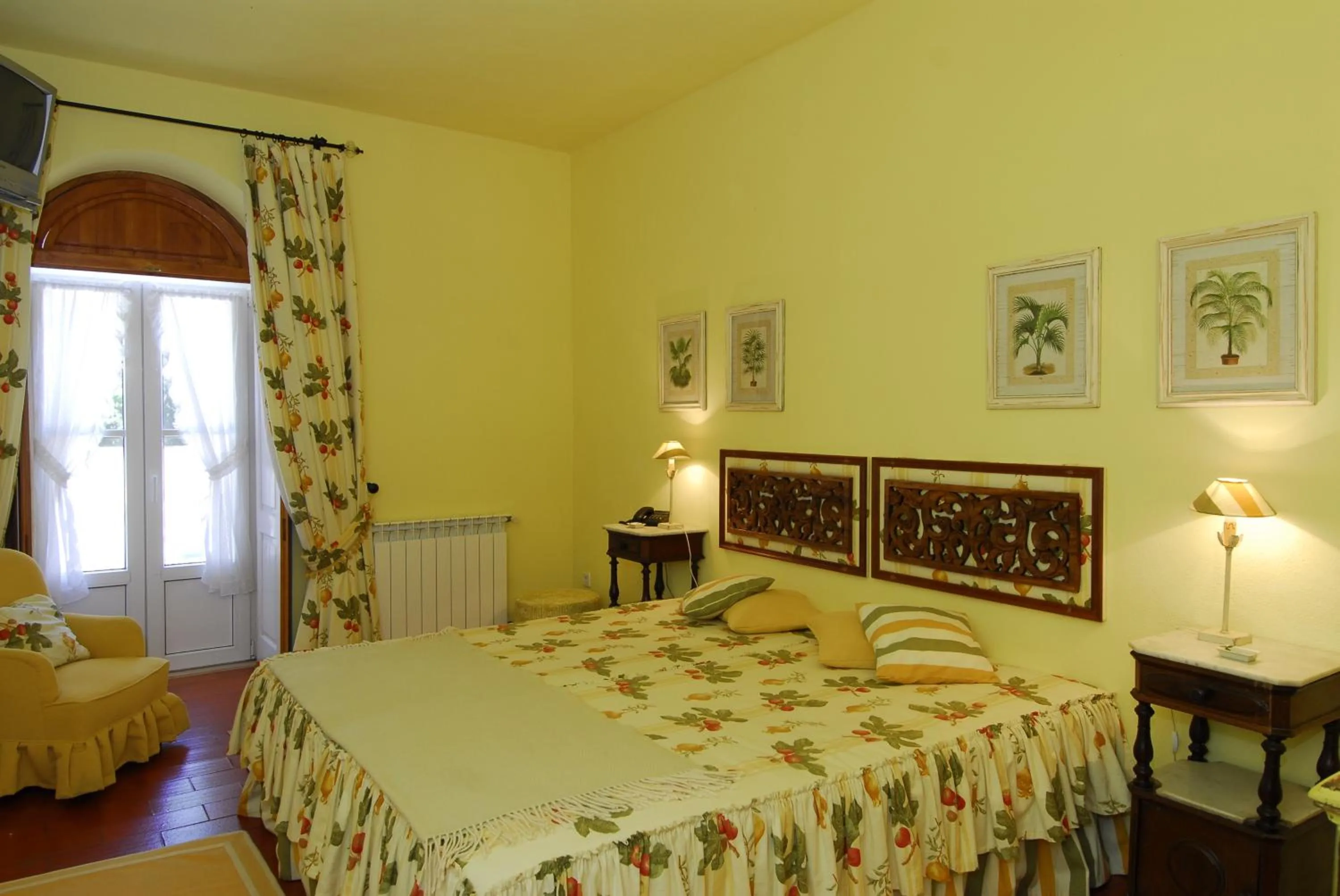 Photo of the whole room, Bed in Quinta de Coalhos TH