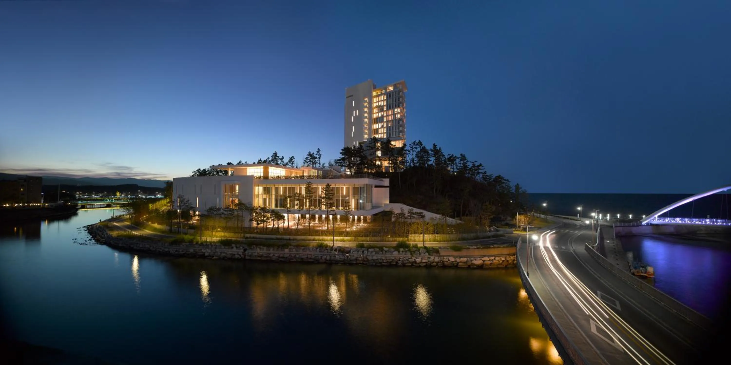 Property building in SEAMARQ HOTEL