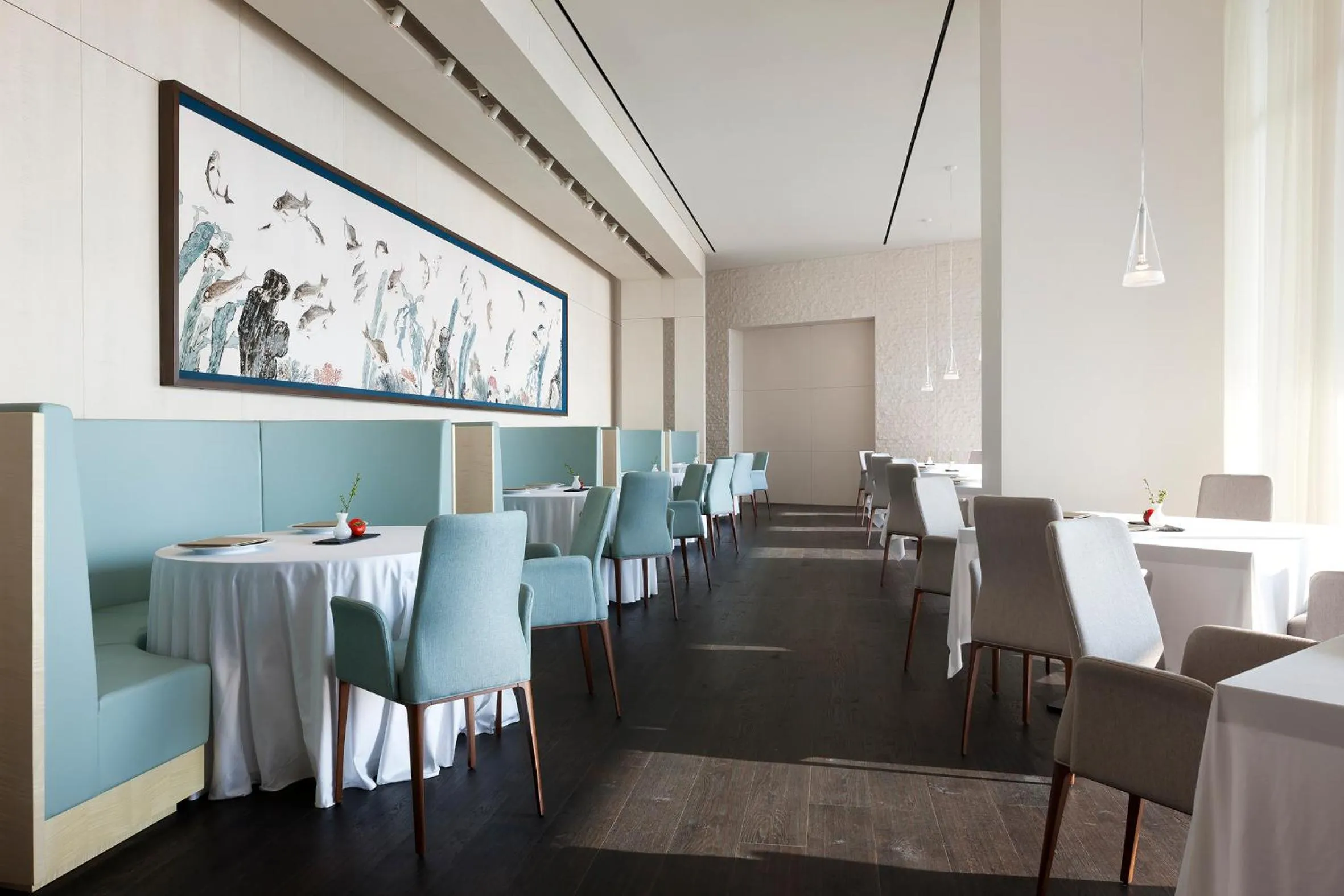 Restaurant/places to eat in SEAMARQ HOTEL