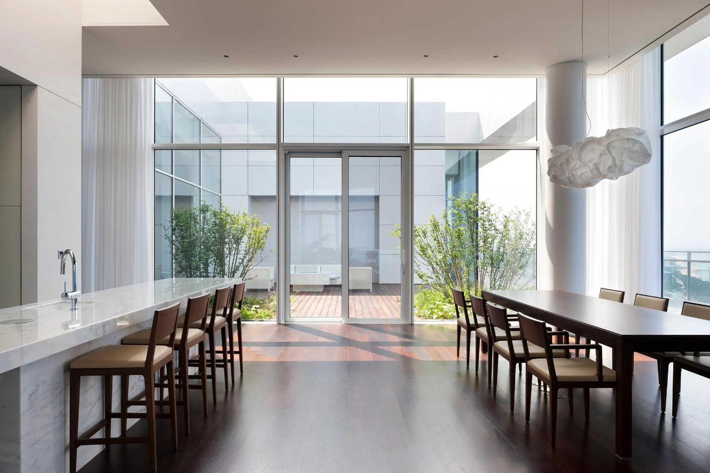 Living room in SEAMARQ HOTEL