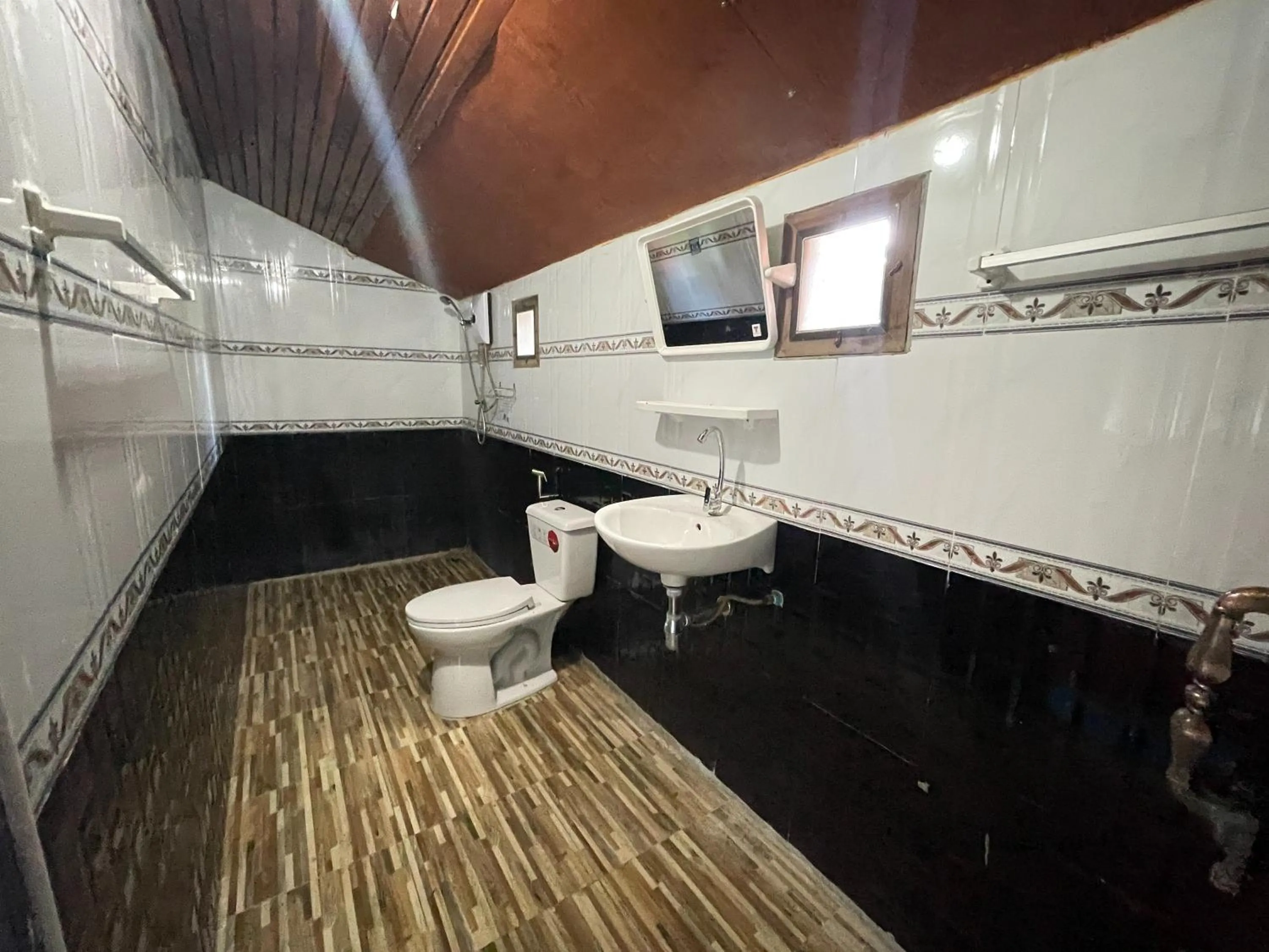 Bathroom in Oh Taley Resort