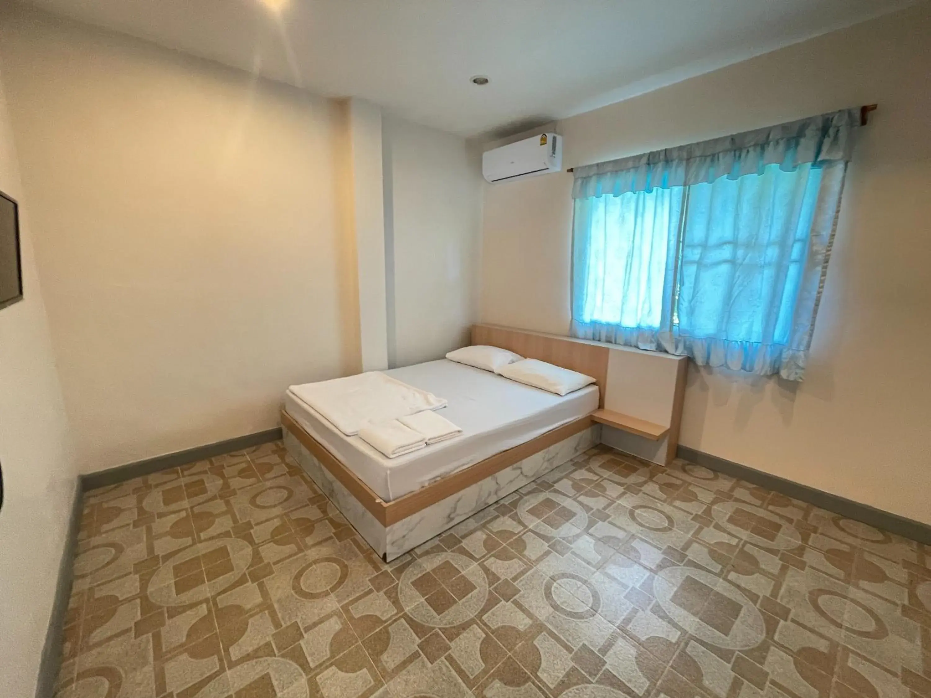 Double Room with Shared Bathroom in Oh Taley Resort Double Room with Shared Bathroom in Oh Taley Resort