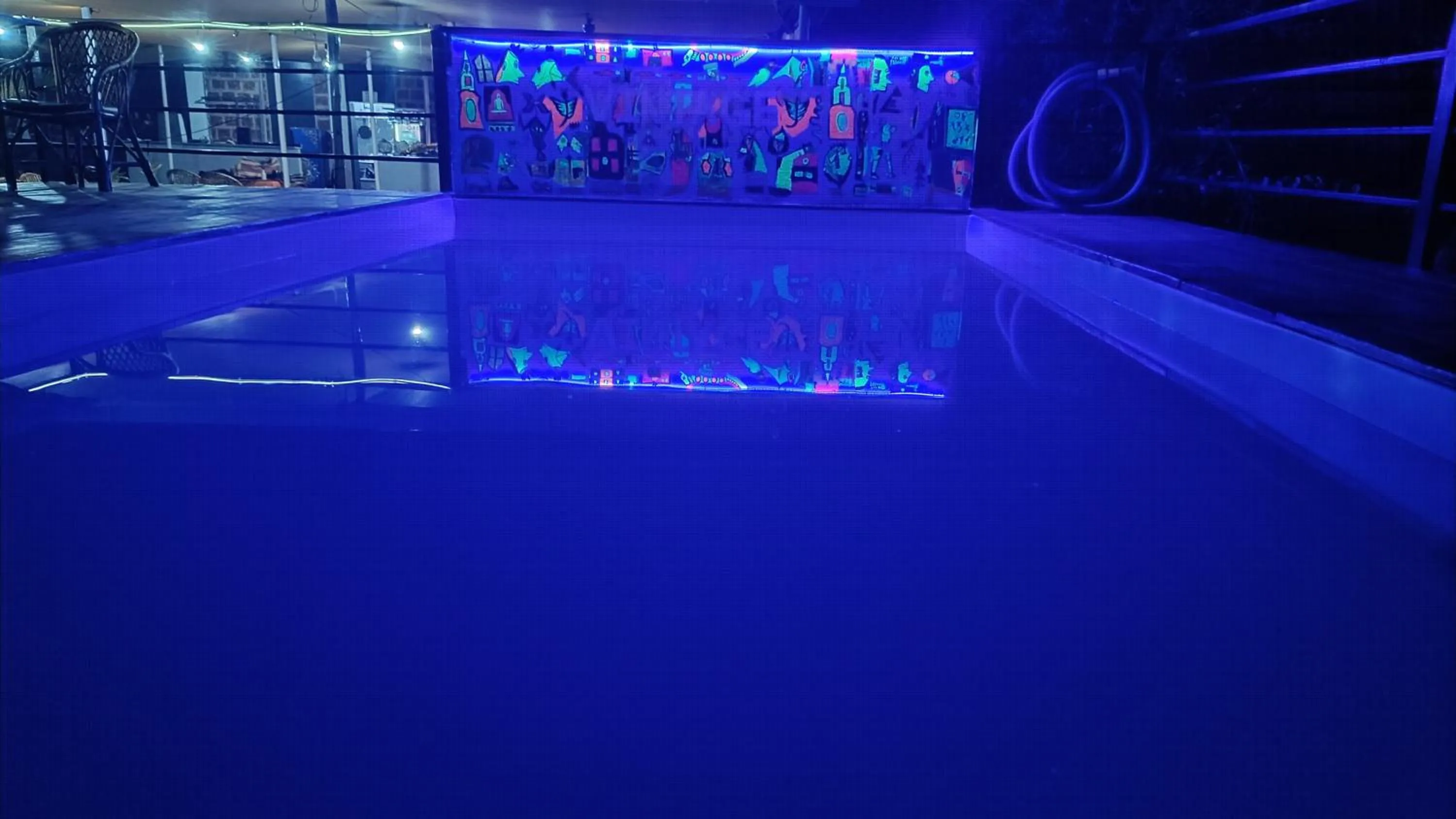 Swimming pool in Vintage Beach Resort