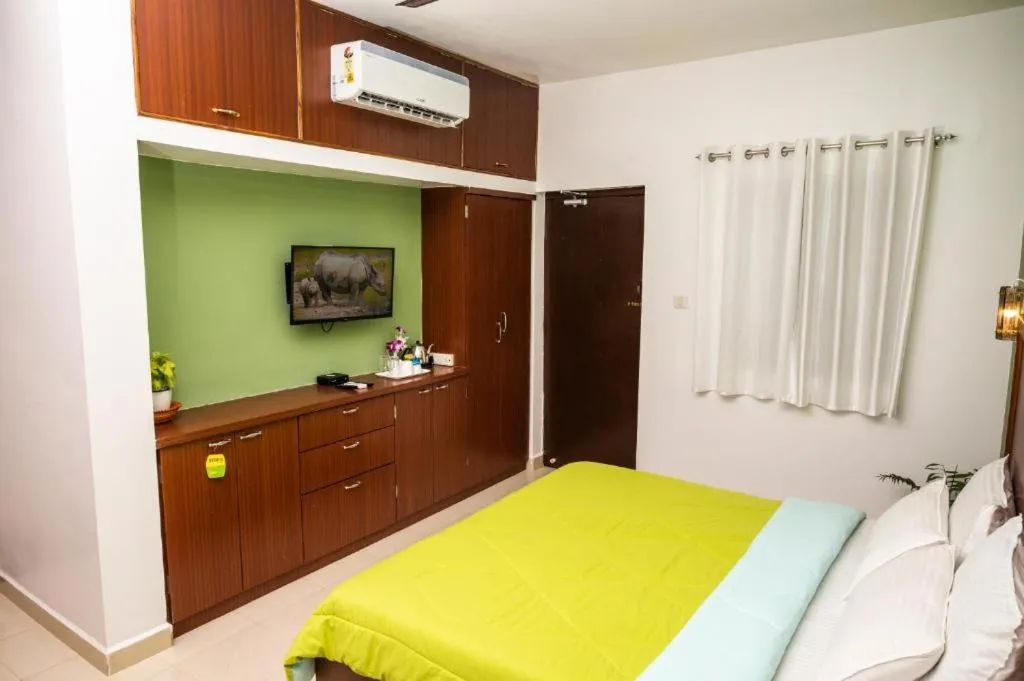 Photo of the whole room, Bed in Vintage Beach Resort