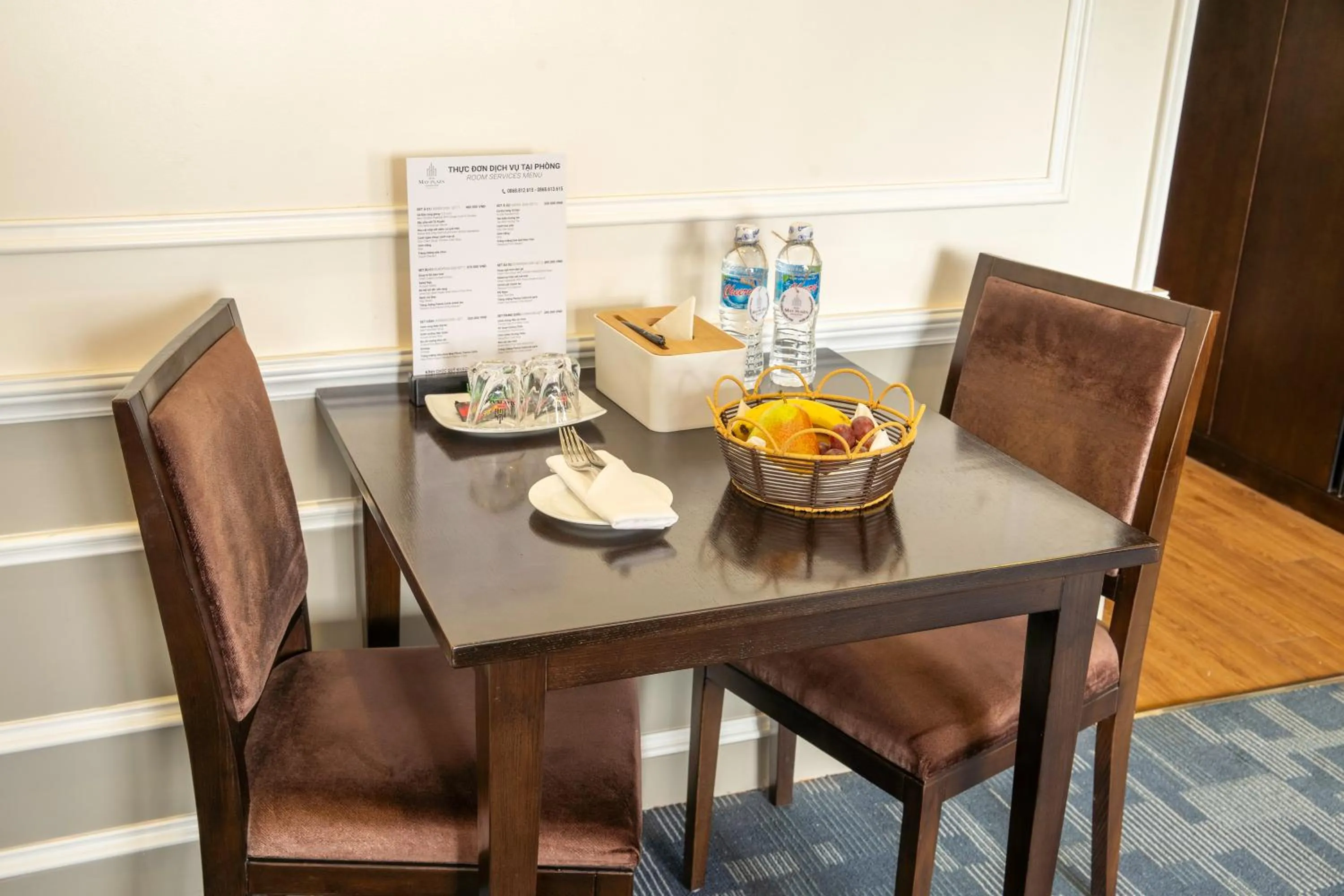 Living room in MAY PLAZA HOTEL