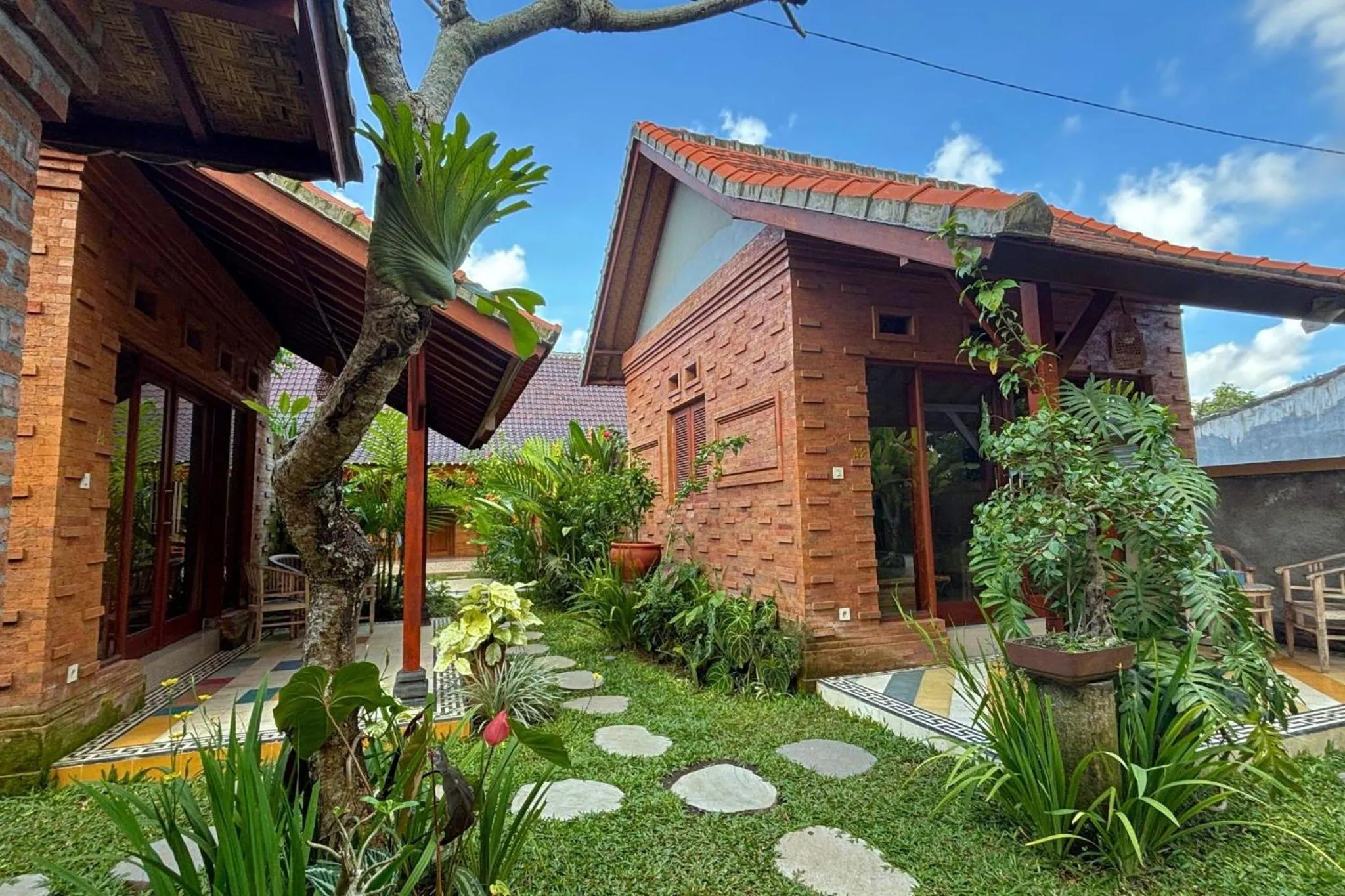 Property building in Buruan Sari Villas by AGATA