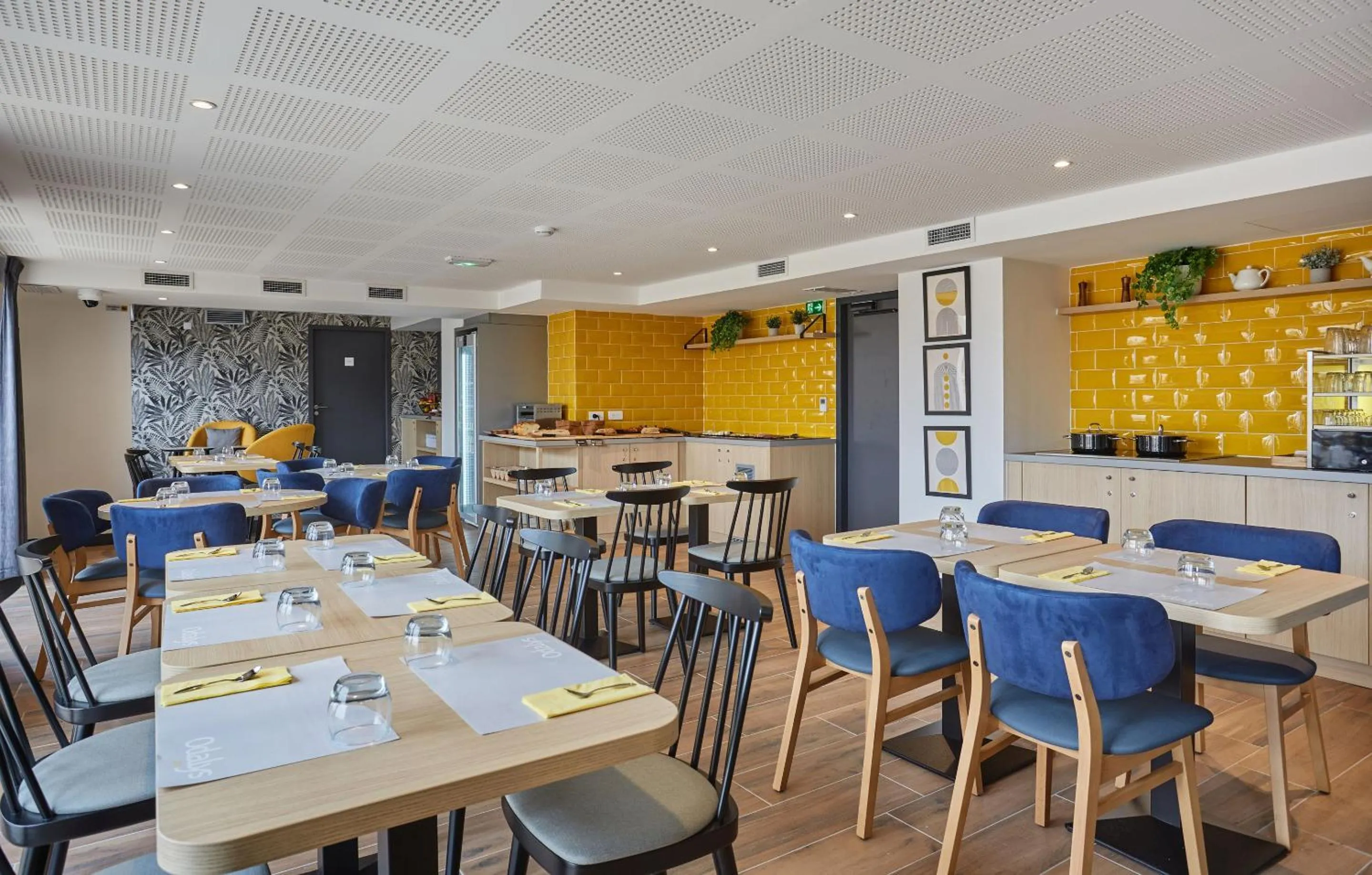 Breakfast in Appart'hôtel Odalys City - Nîmes Arènes - Palais des Congrès