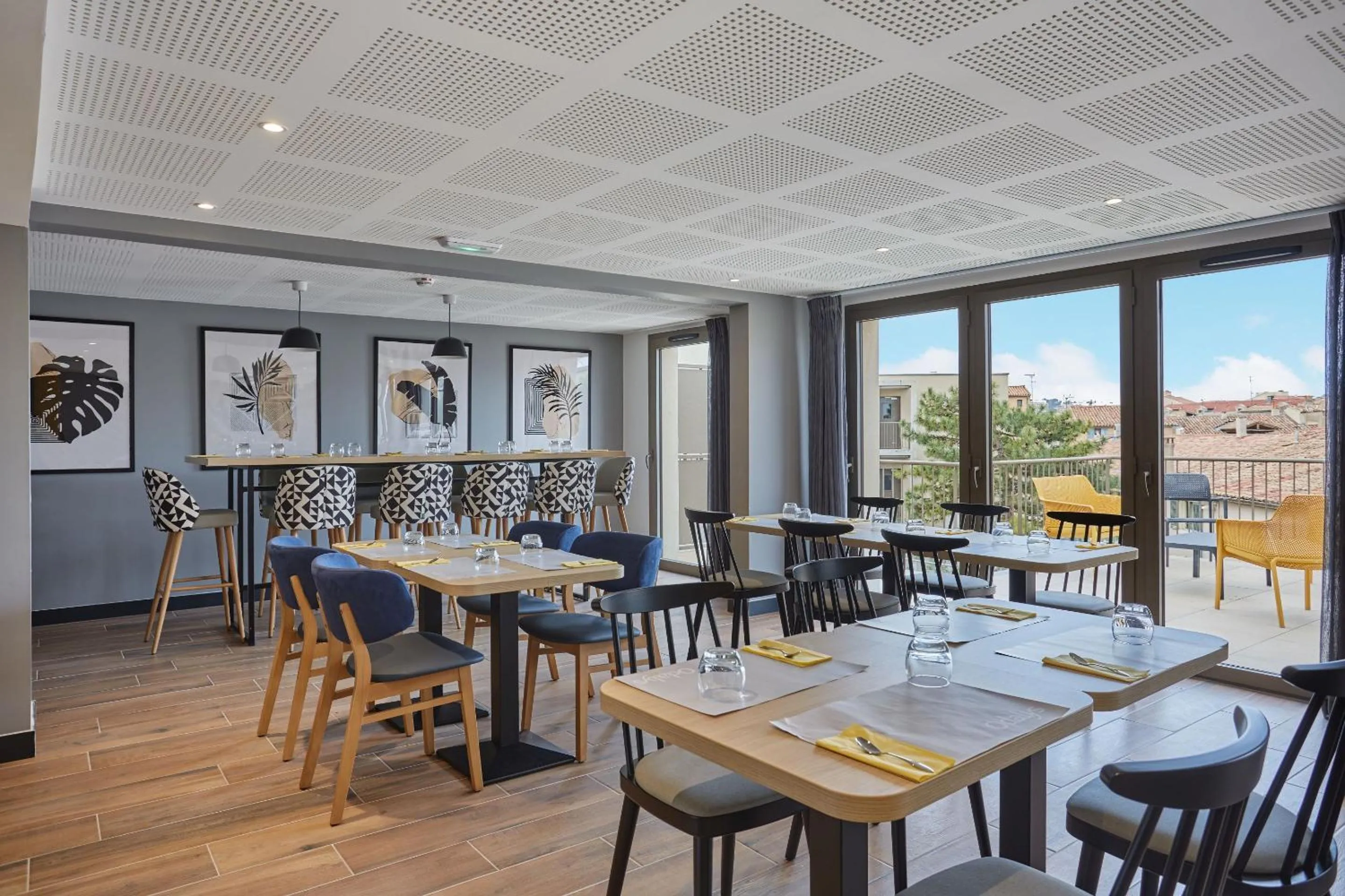 Breakfast in Appart'hôtel Odalys City - Nîmes Arènes - Palais des Congrès