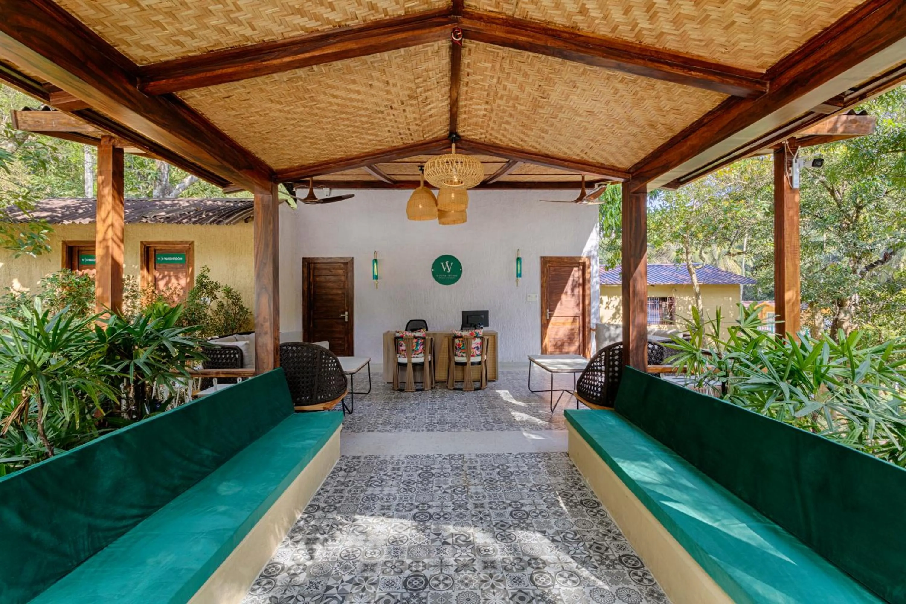 Lobby or reception in Stone Wood Premier Dandeli