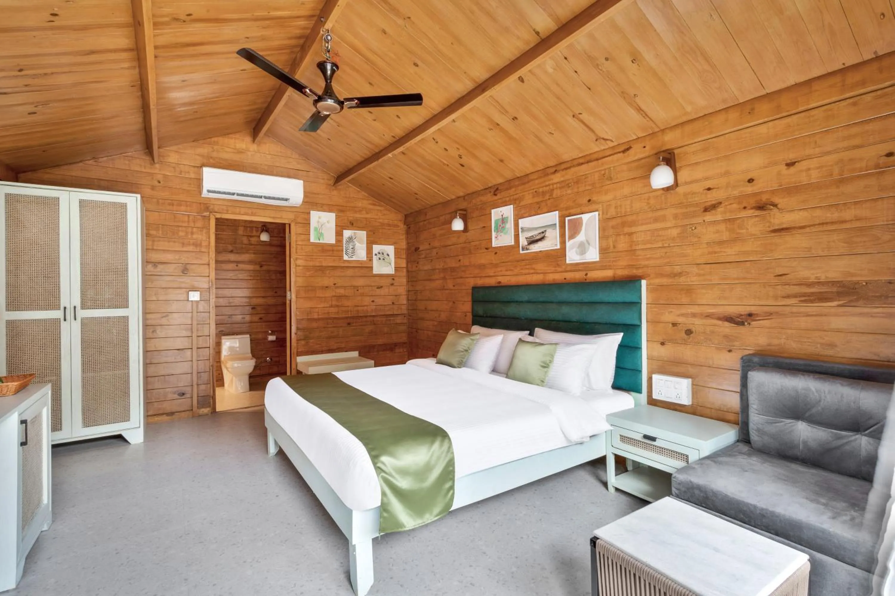 Bed in Stone Wood Premier Dandeli