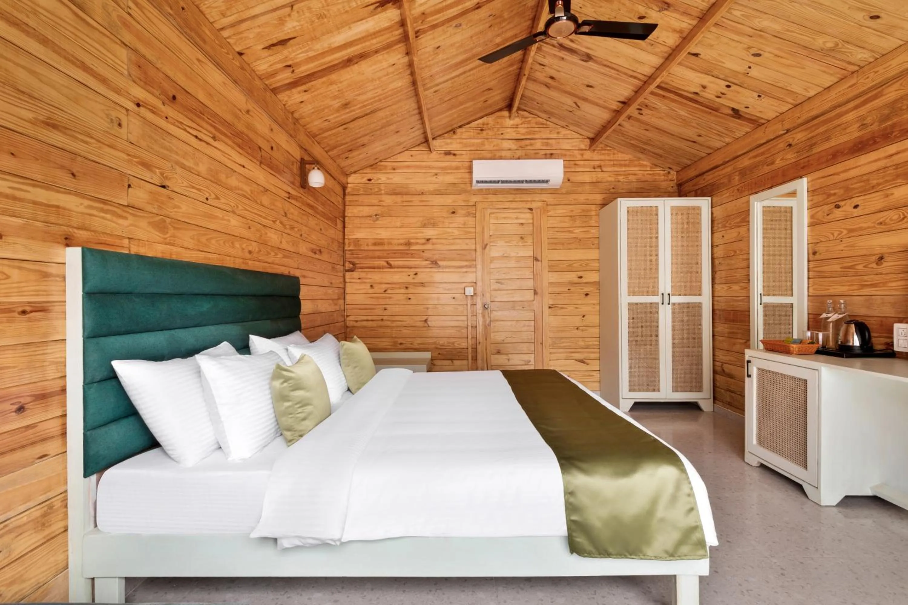 Bed in Stone Wood Premier Dandeli