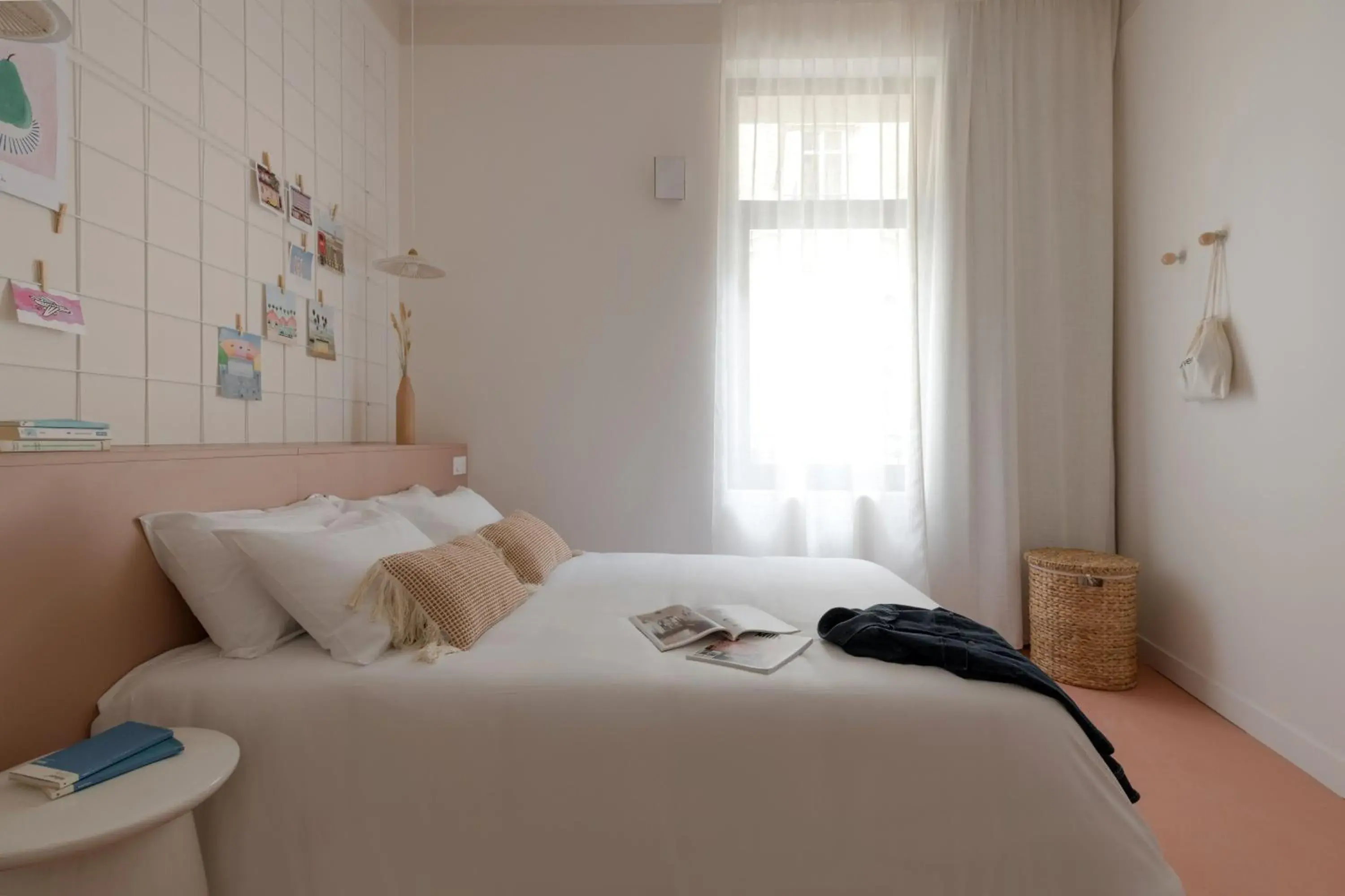 Double Room with Private External Bathroom in SLO Hostel Nice Double Room with Private External Bathroom in SLO Hostel Nice