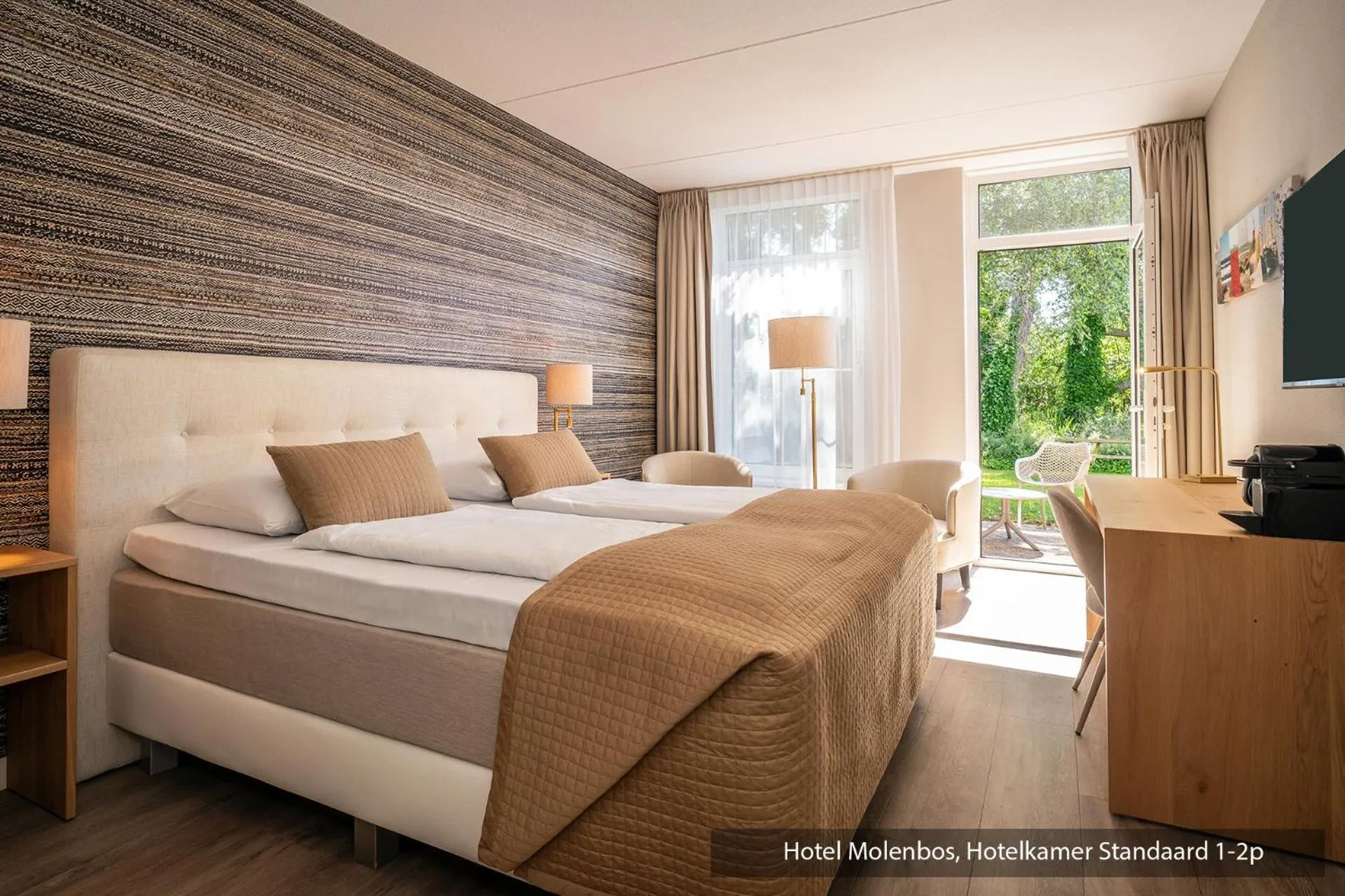 Bedroom, Bed in Hotel Molenbos Texel