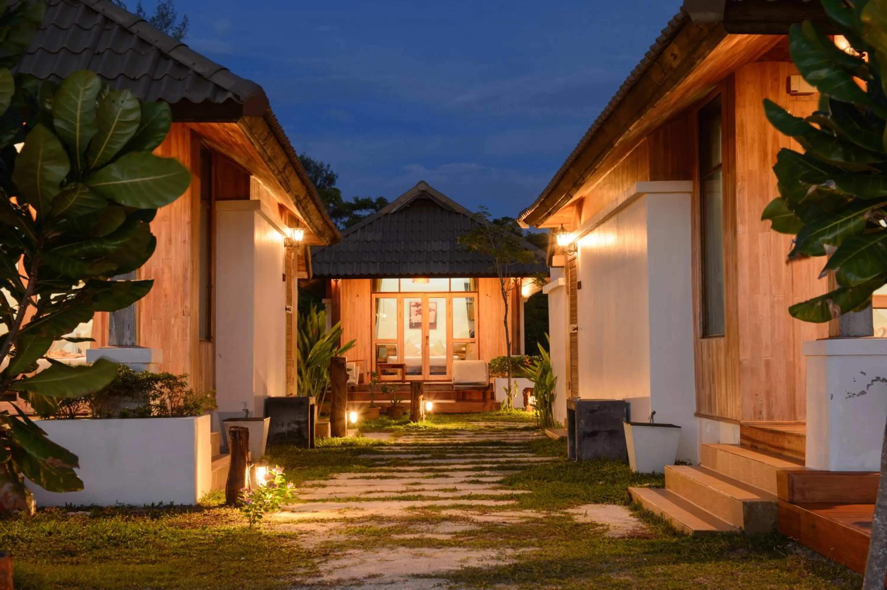 Facade/entrance in Bundhaya Villas