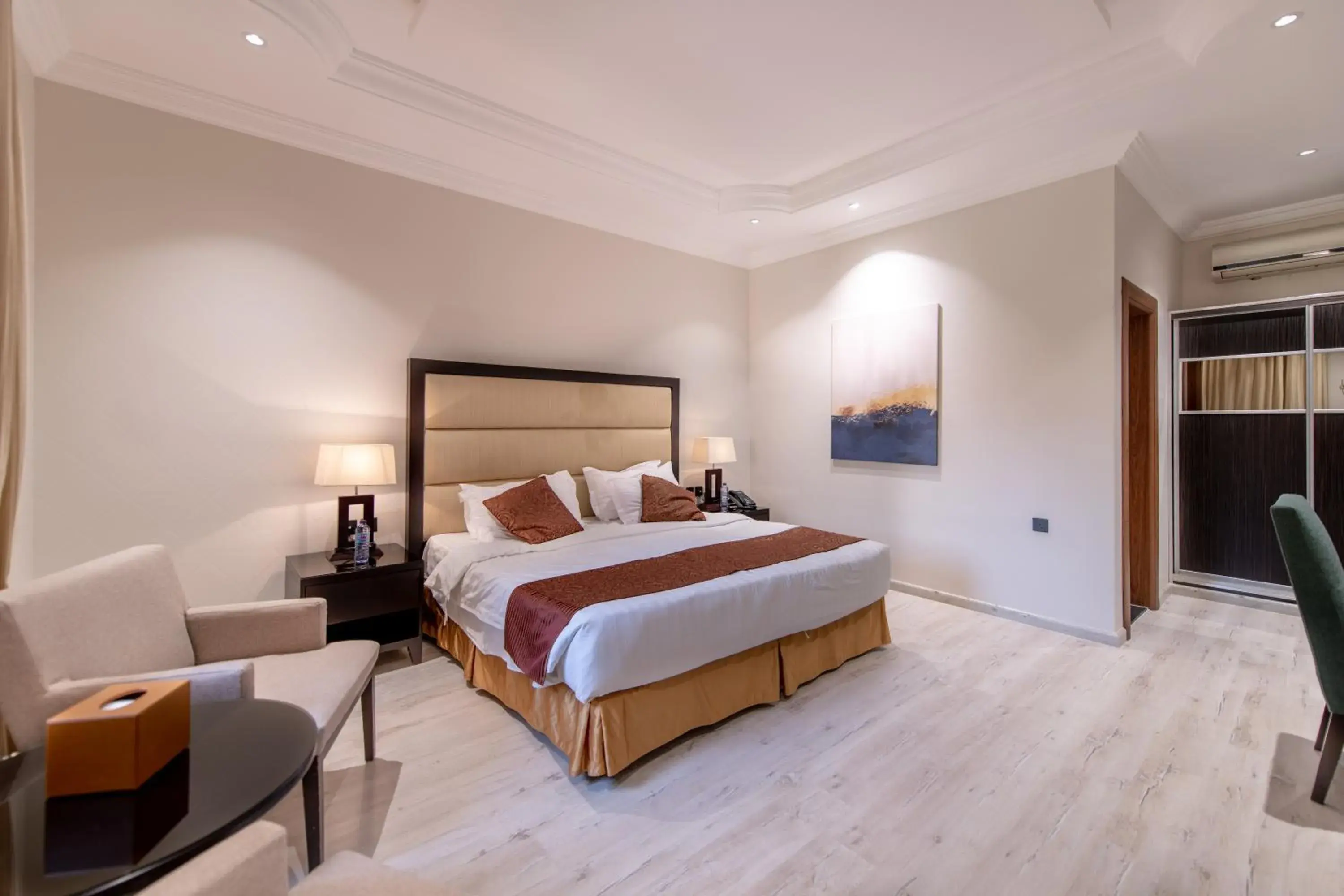 Deluxe Four-Bedroom Villa in Meral Oasis Resort Taif Deluxe Four-Bedroom Villa in Meral Oasis Resort Taif