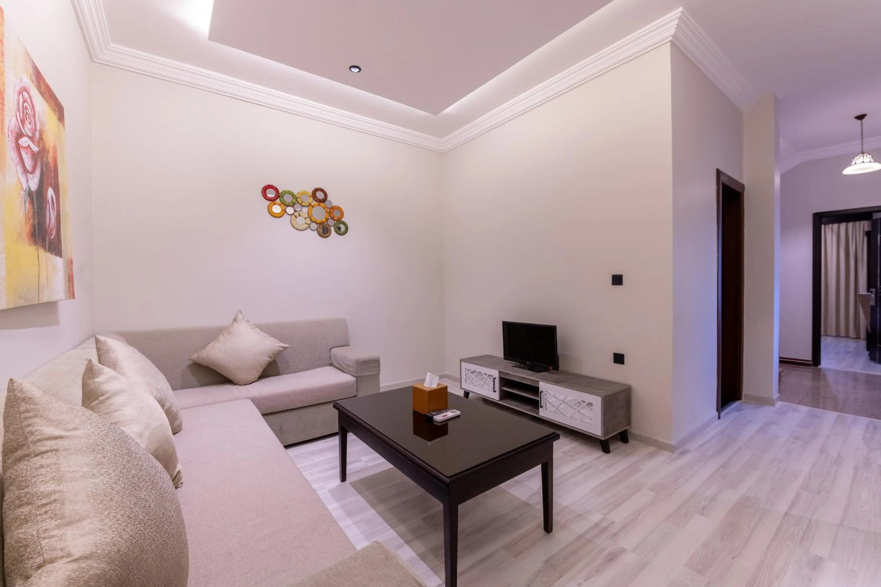 TV and multimedia in Meral Oasis Resort Taif