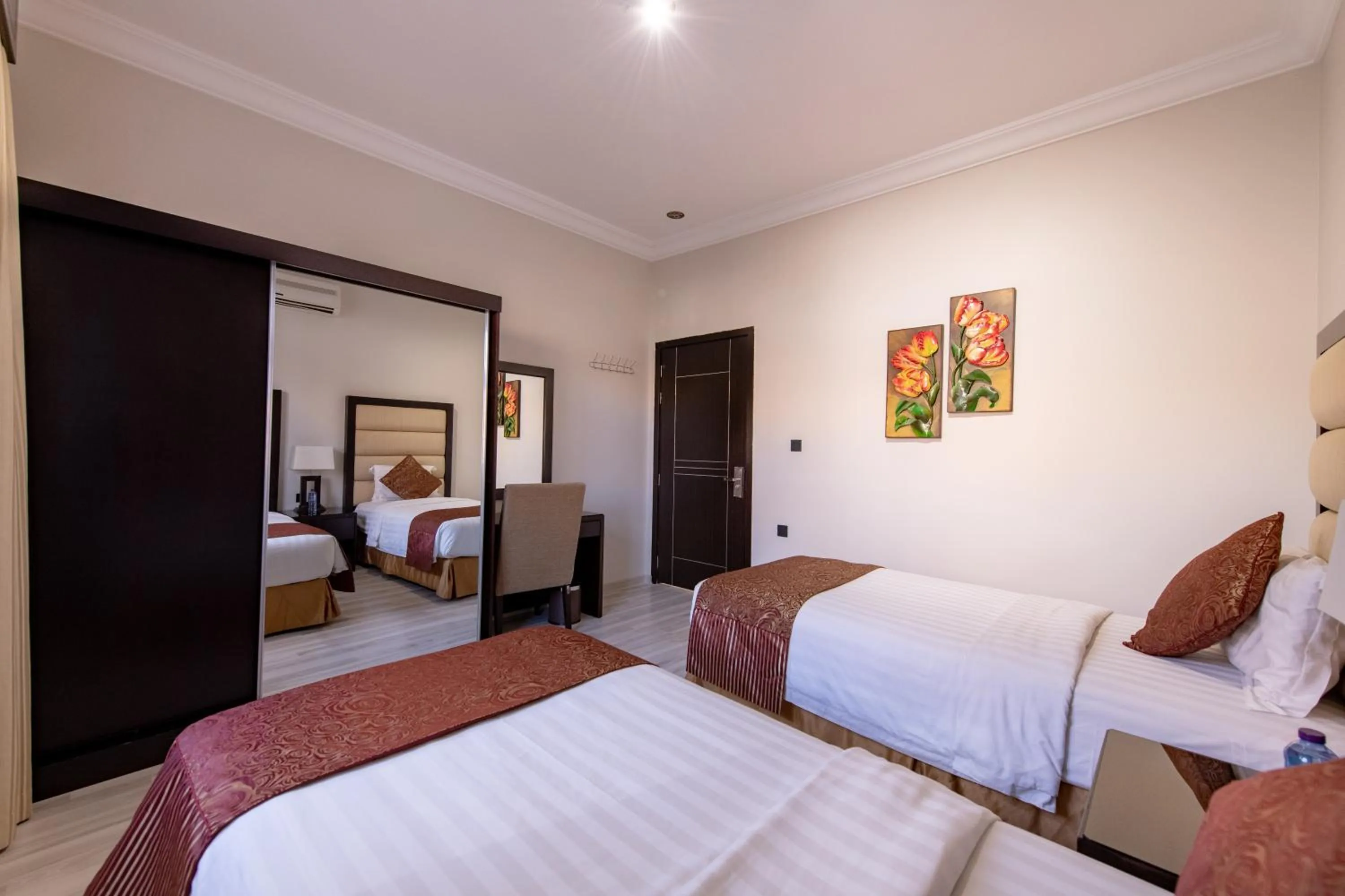 Bed in Meral Oasis Resort Taif