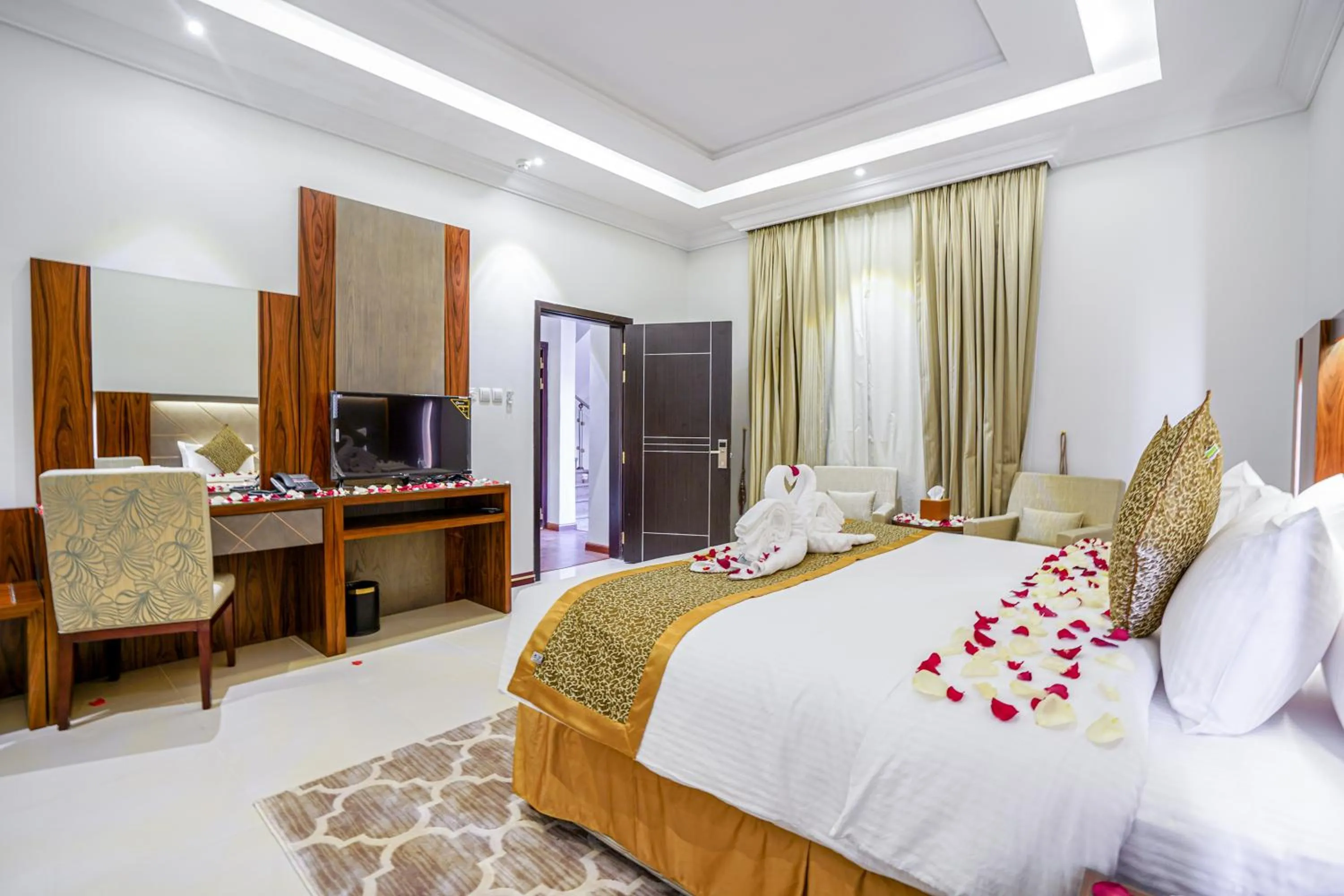 Bed in Meral Oasis Resort Taif