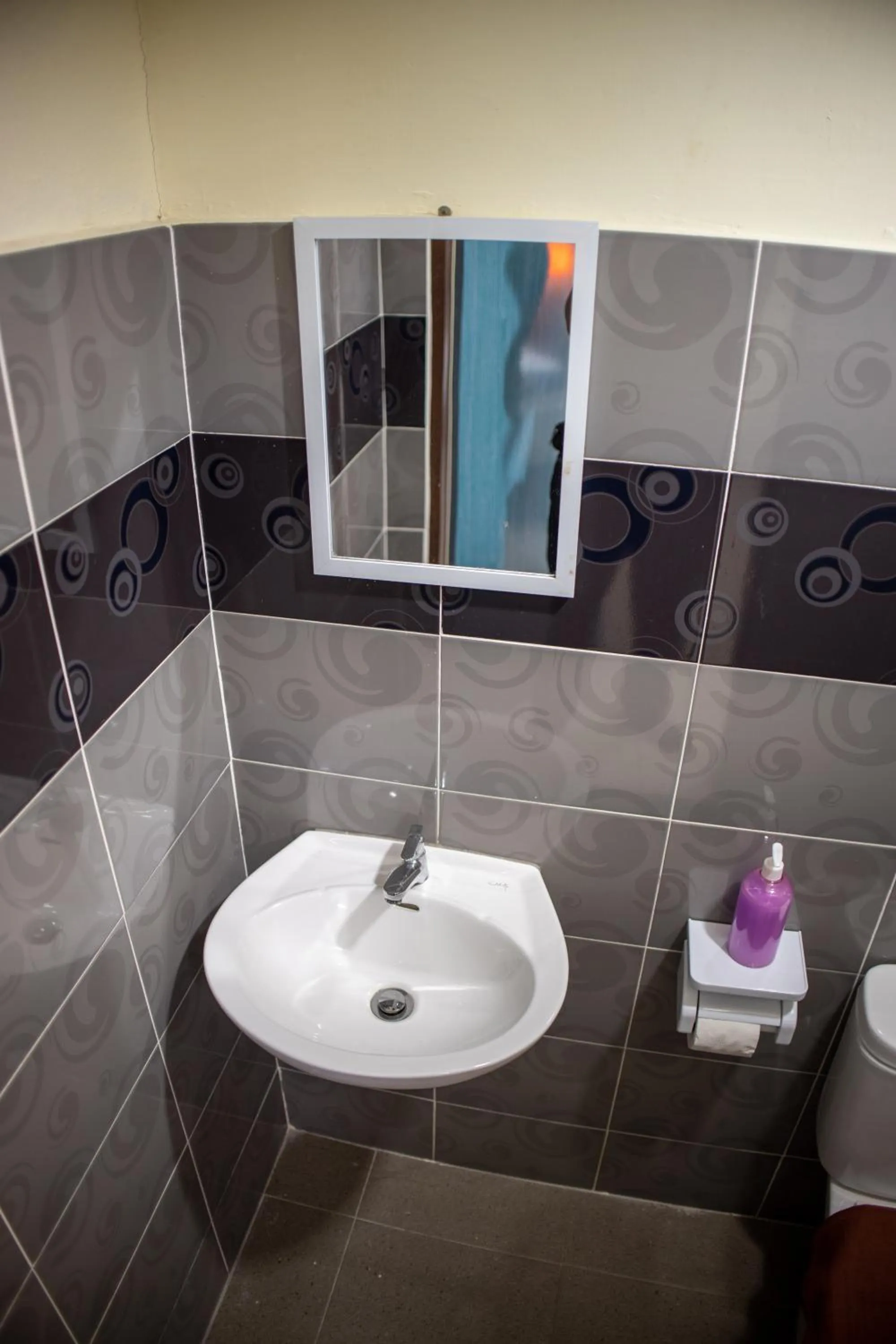 Shower in Sweet Inn Guest House