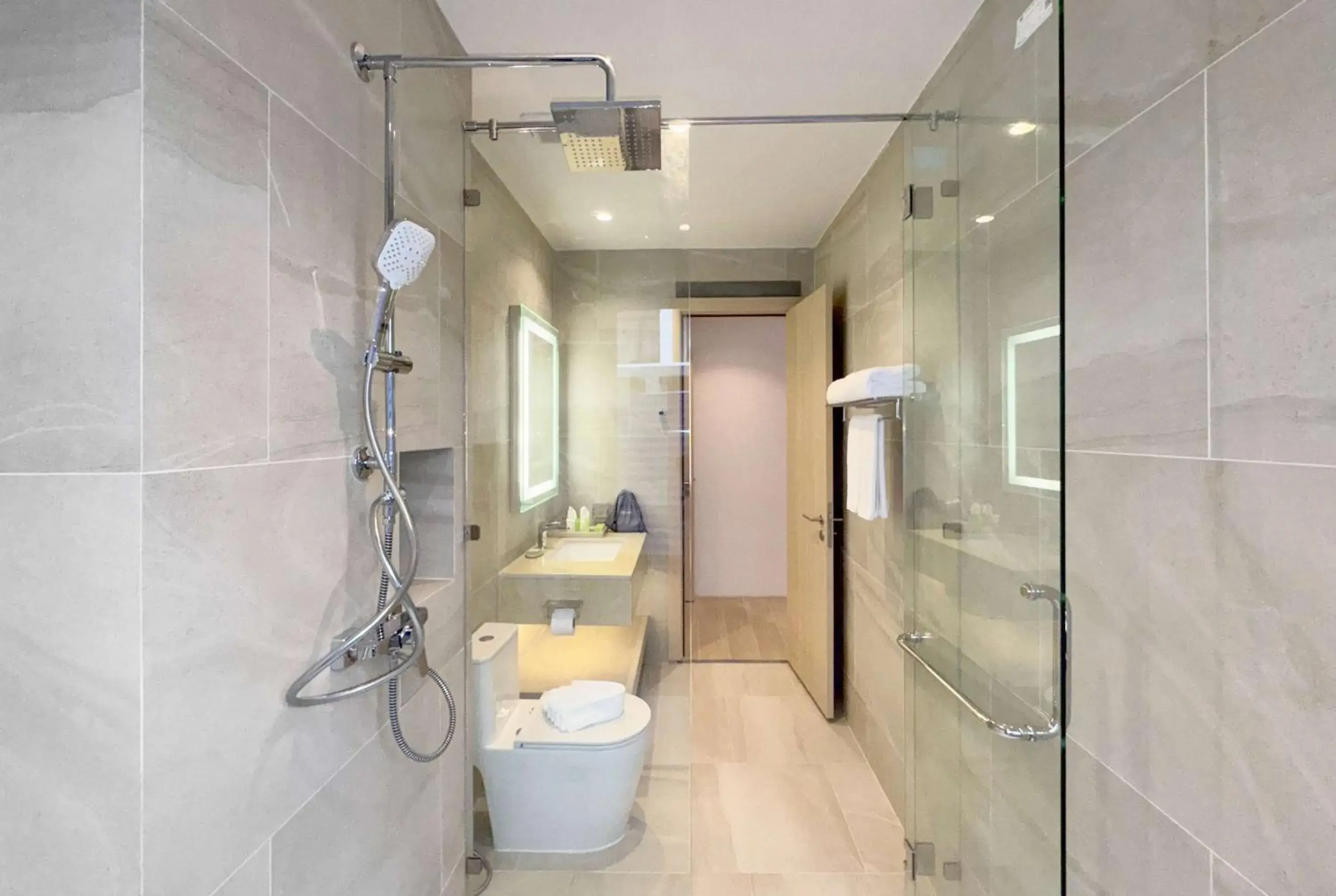 Two-Bedroom Family Plus Suite in Wyndham Garden Naithon Phuket Two-Bedroom Family Plus Suite in Wyndham Garden Naithon Phuket