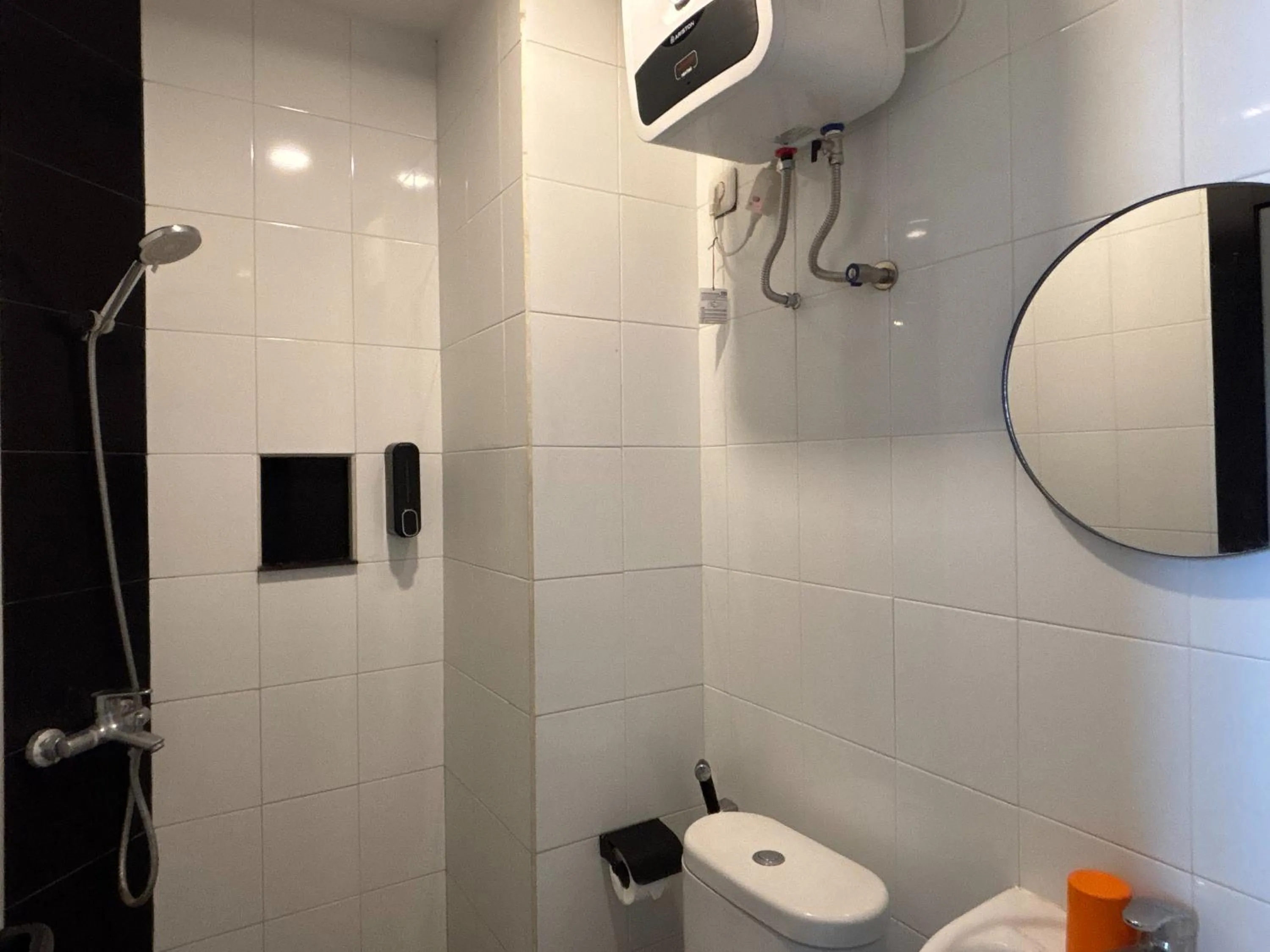 Bathroom in The Cluster Harris