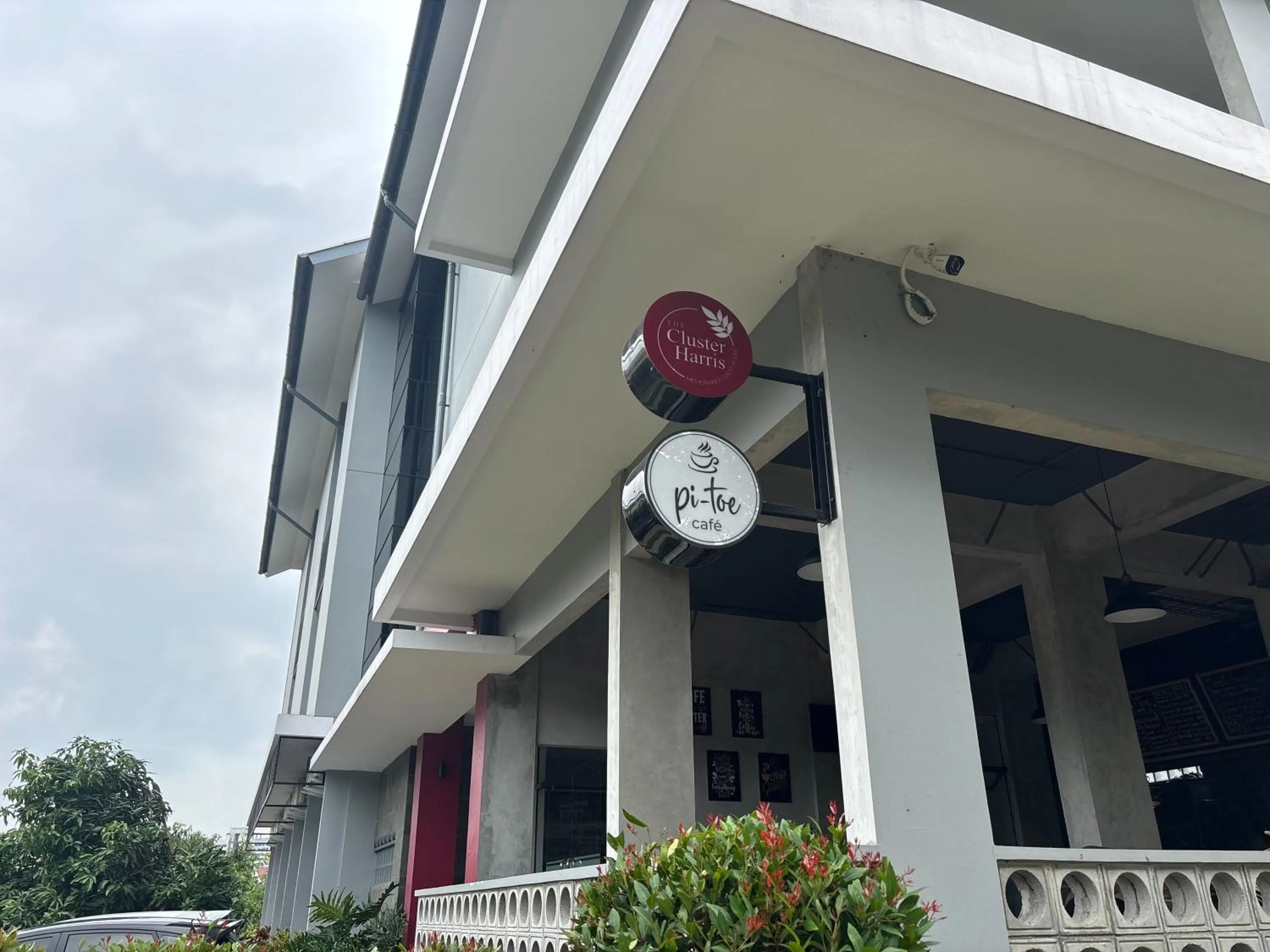 Property building in The Cluster Harris