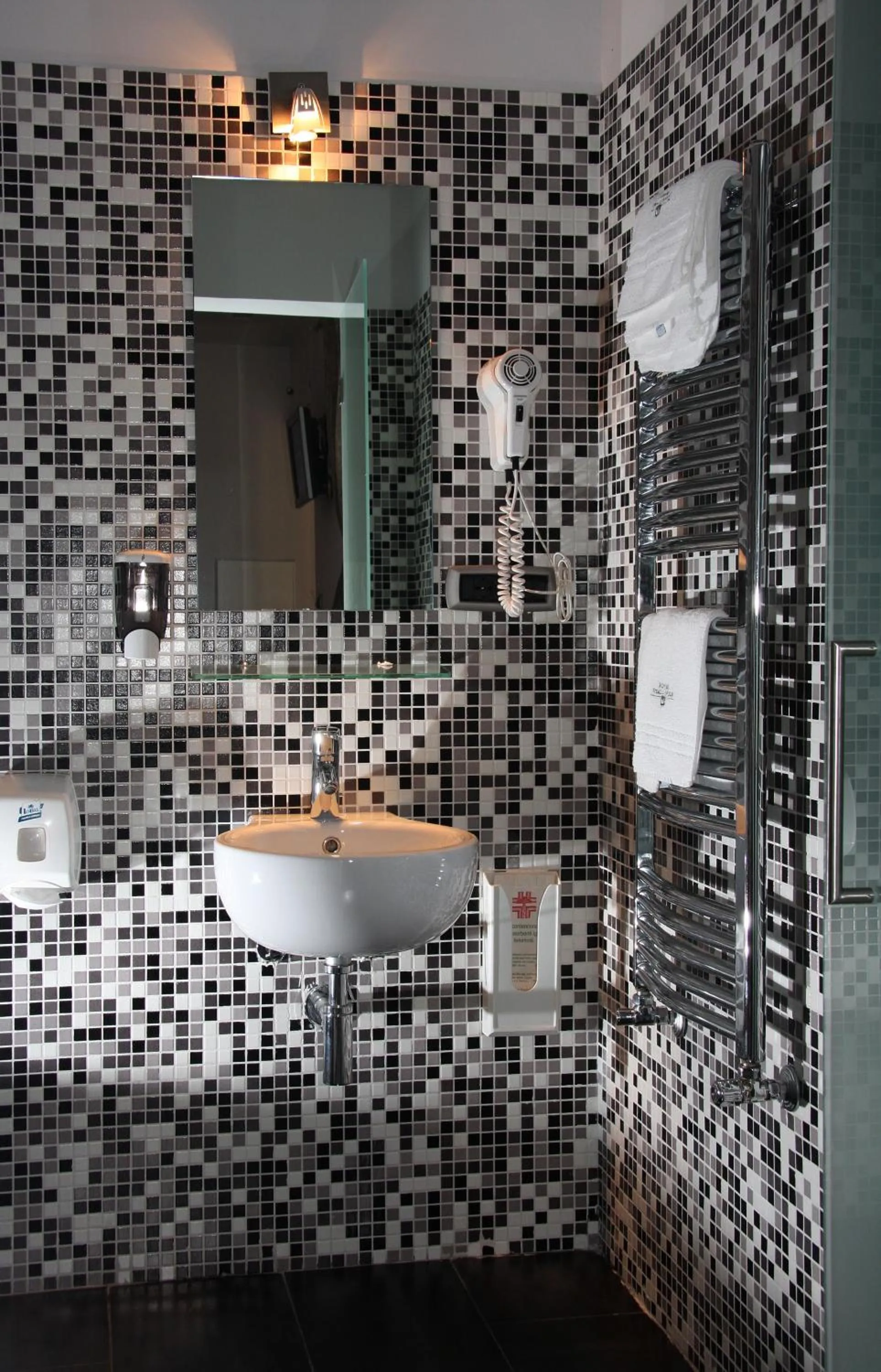 Bathroom in Hotel Tiro a Volo