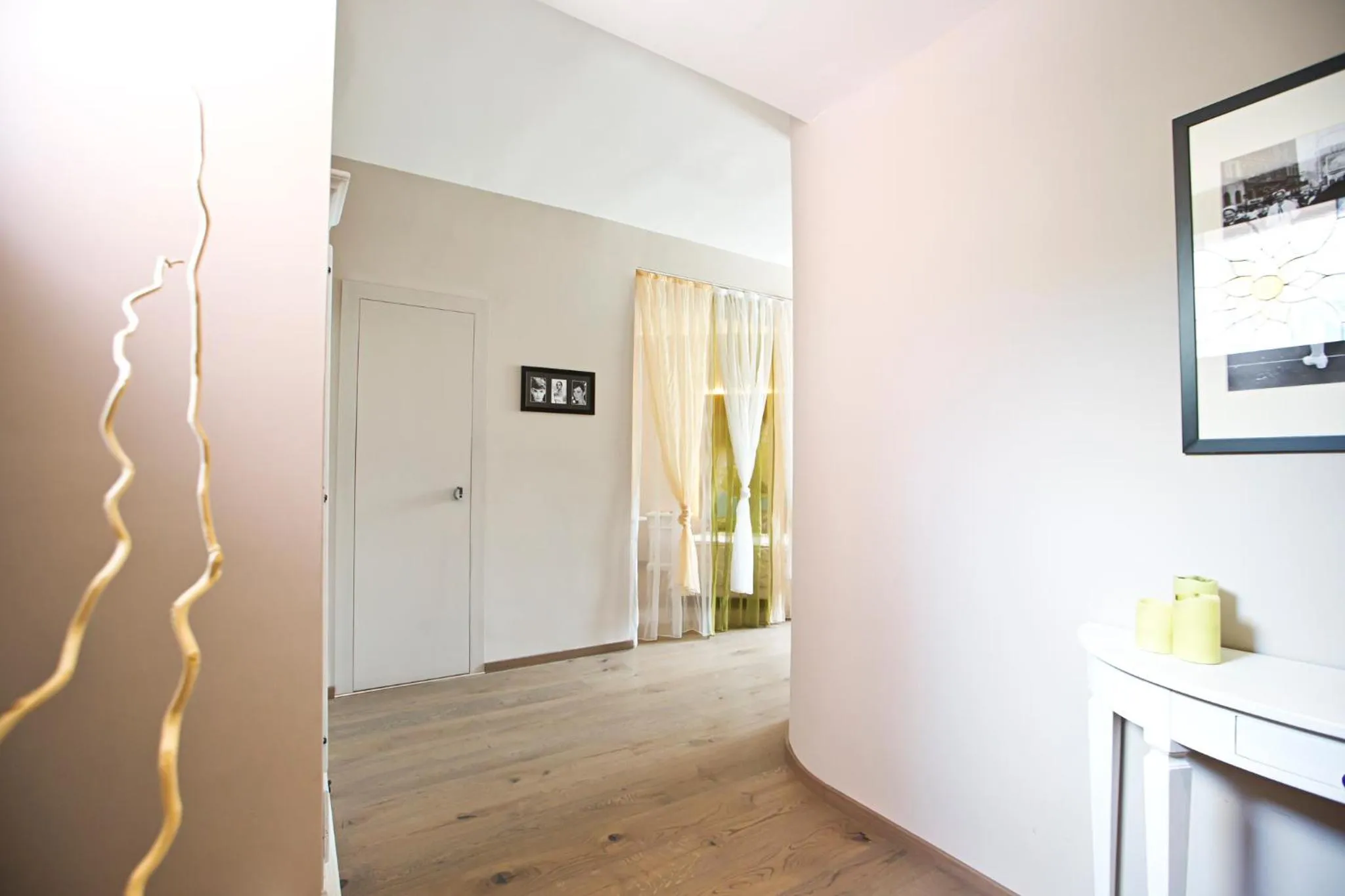 Property building in Hotel Tiro a Volo