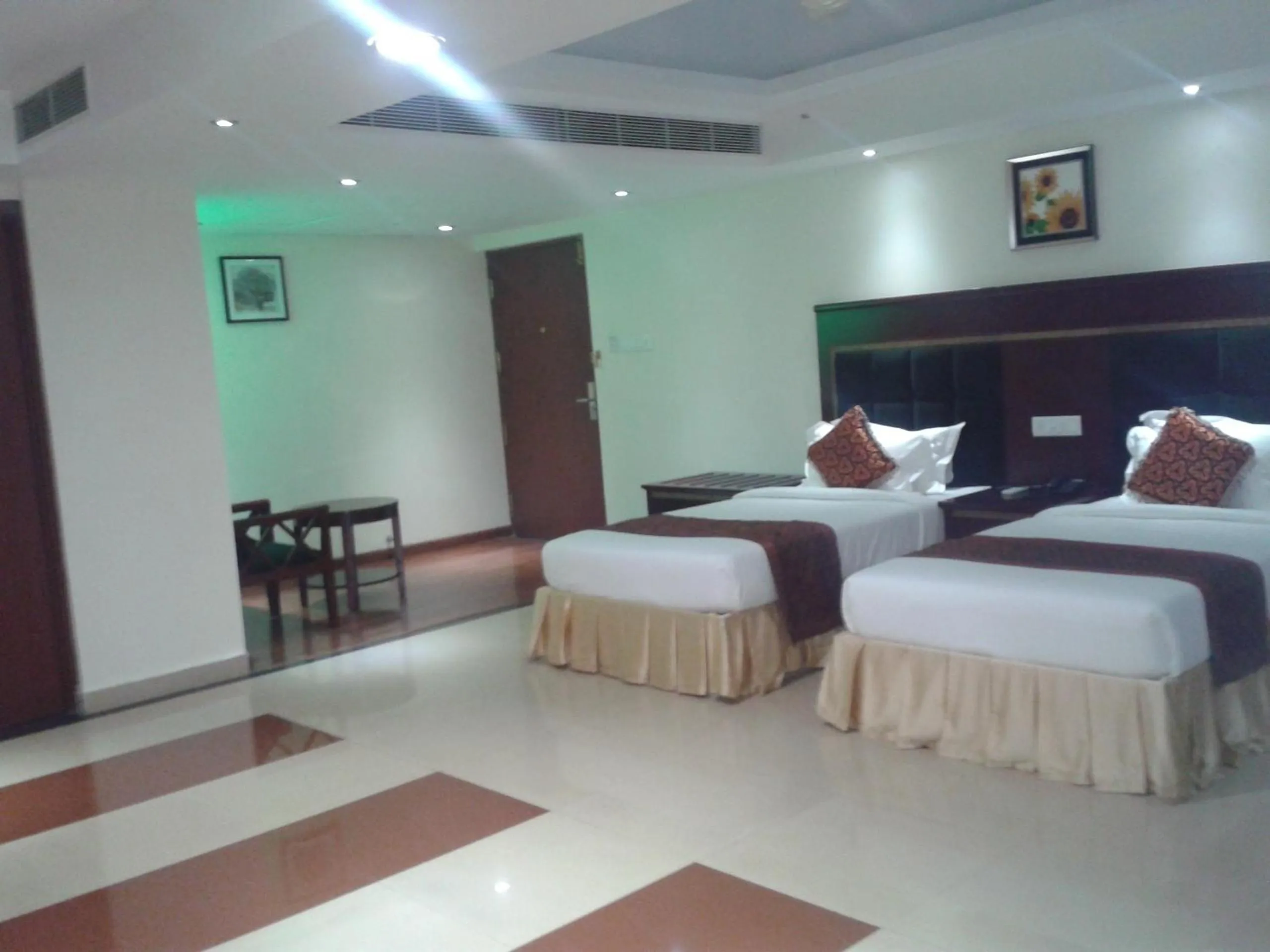 Photo of the whole room in Hotel Hiton